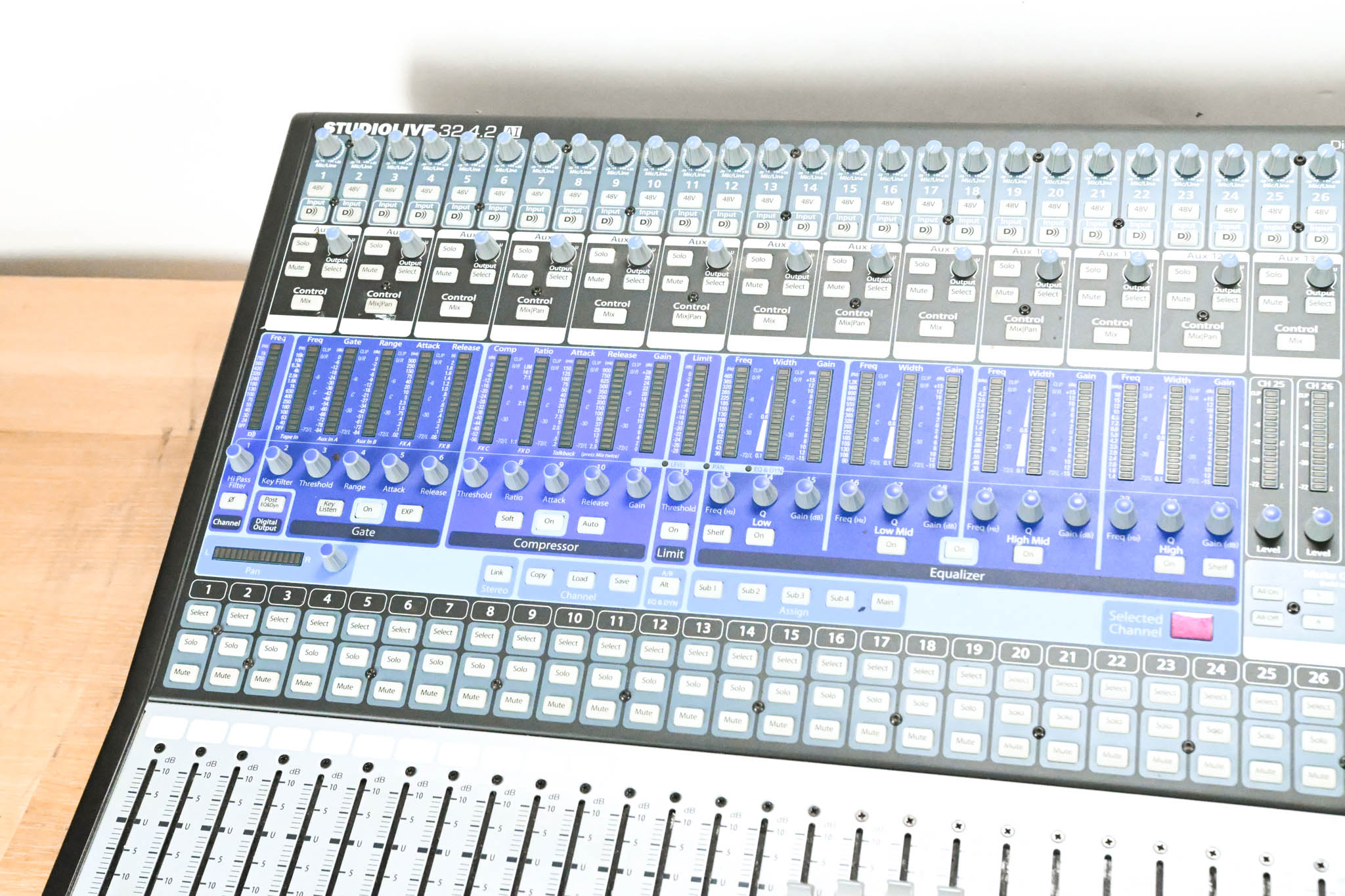 PreSonus StudioLive 32.4.2AI 32-Channel Digital Mixer