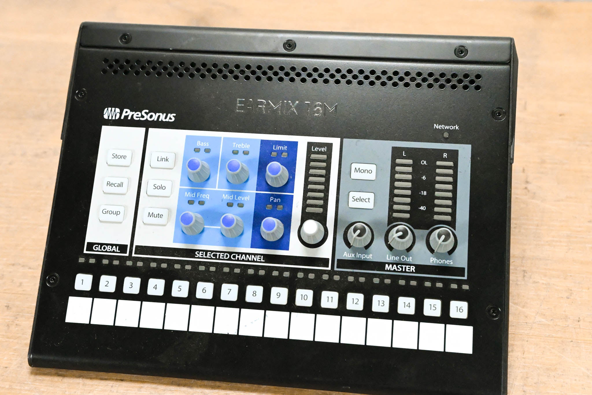 PreSonus EarMix 16M 16-Channel AVB Personal Monitor Mixer