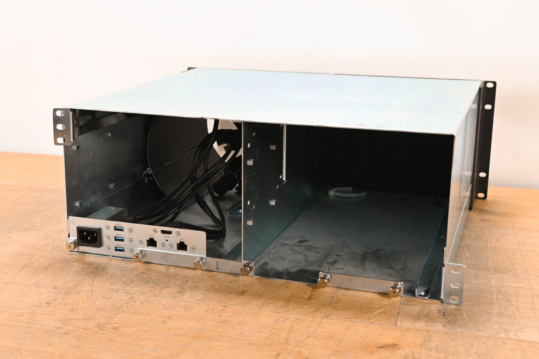 Sonnet RackMac Pro (with 1 Computer Mounting Module)