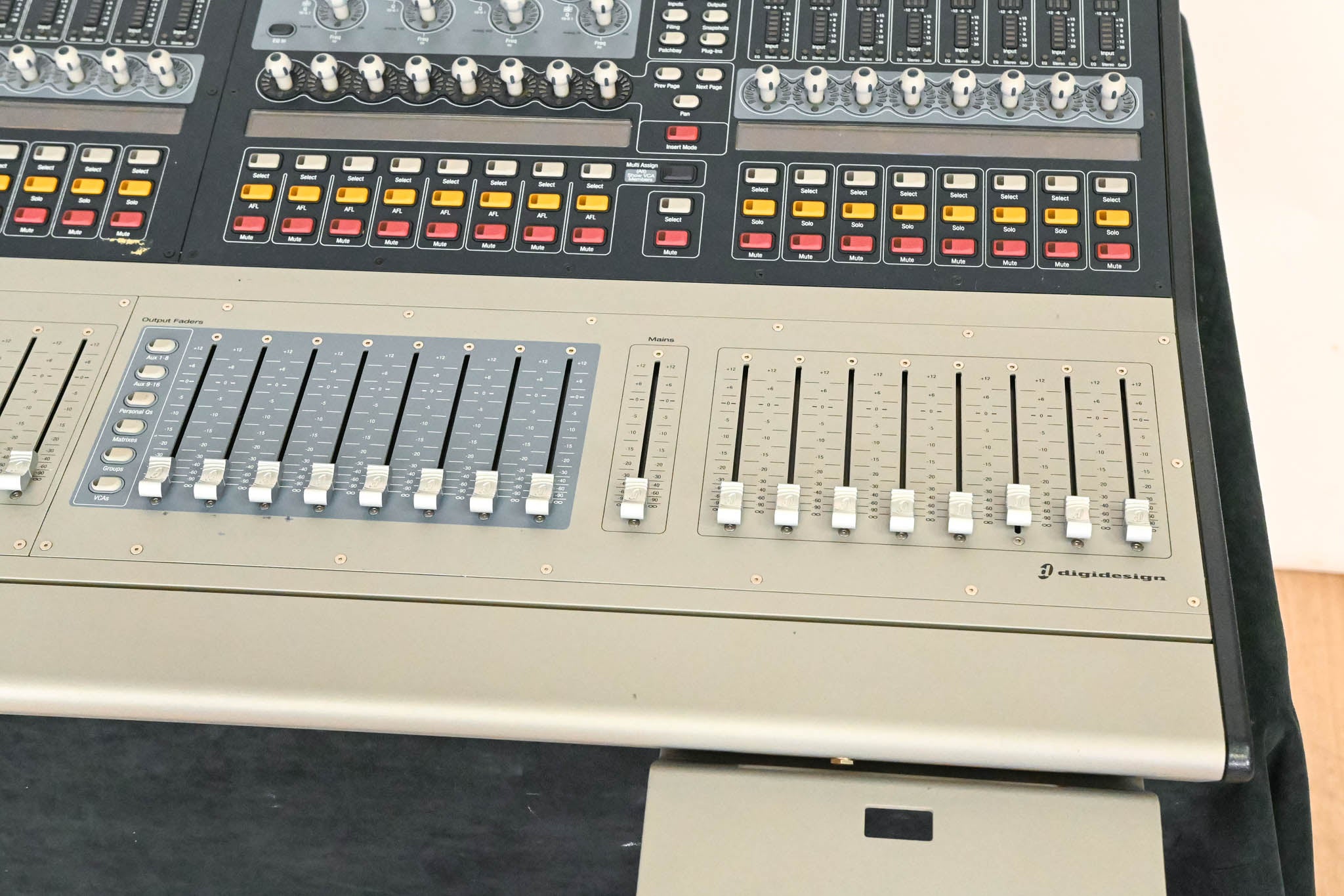 Digidesign D-Show Profile Digital Mixing Console with Mix Rack
