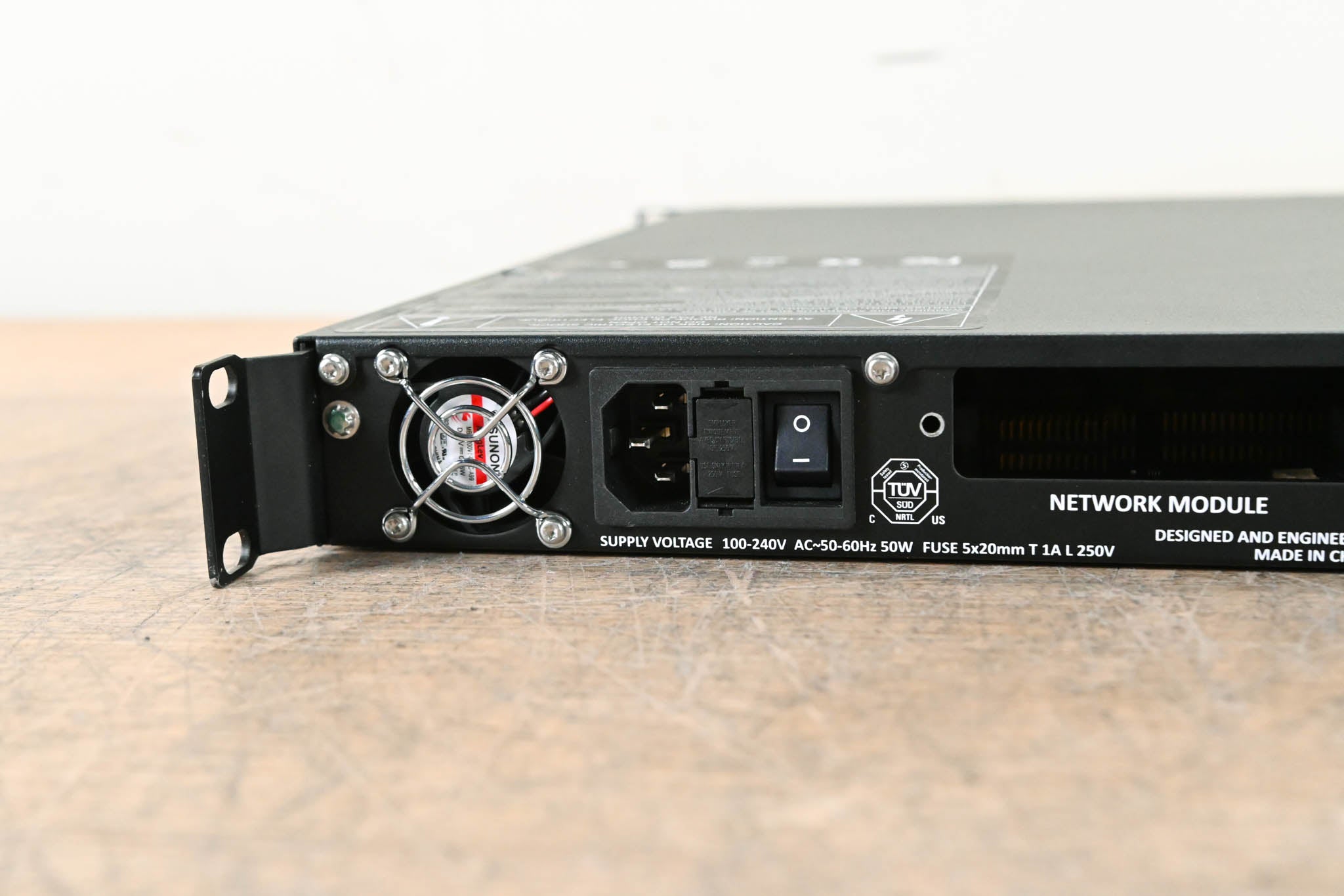 Klark Teknik DN9650 Digital Audio Network Bridge