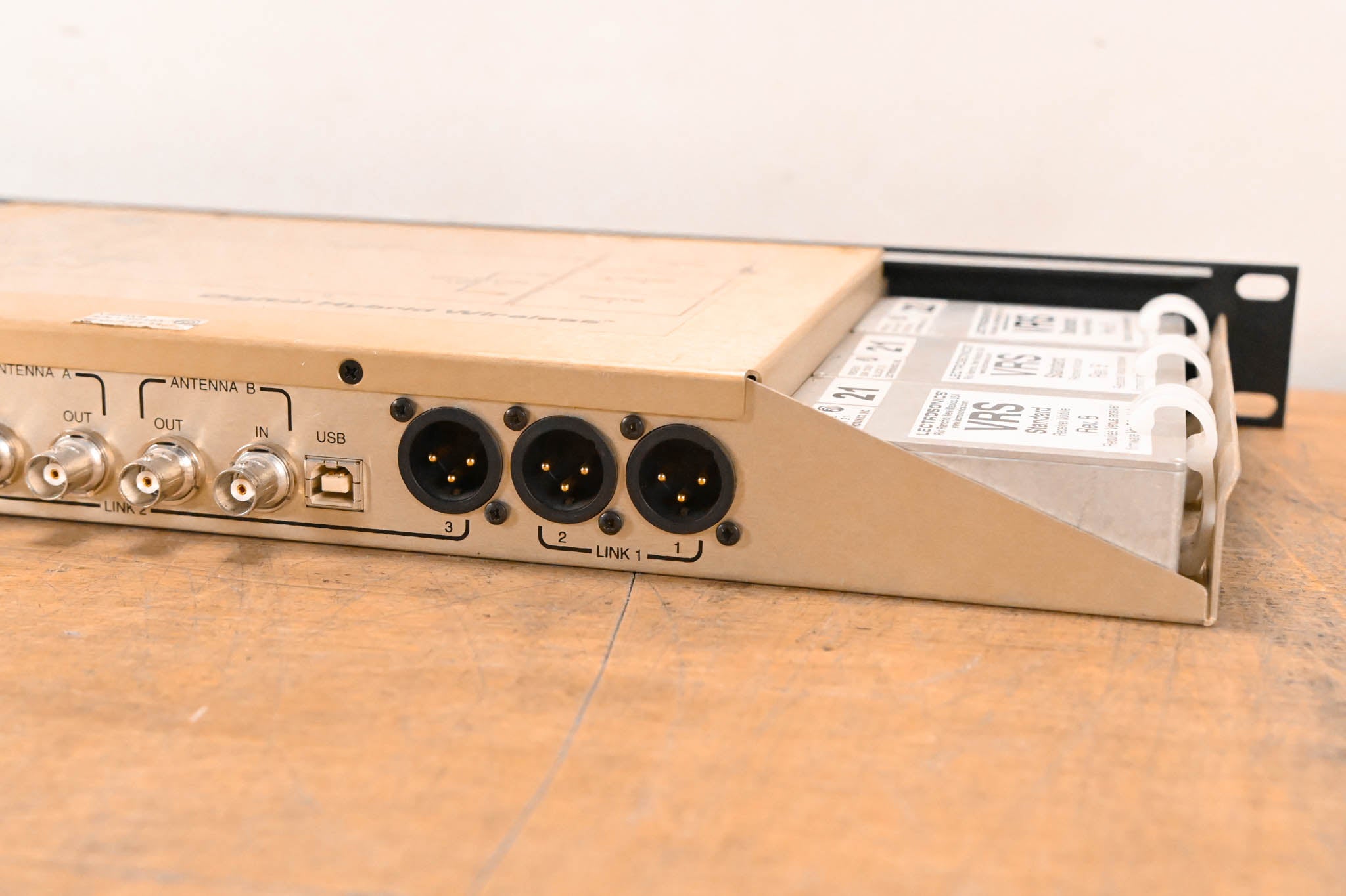 Lectrosonics Venue Wideband Mid 6-Channel Receiver w/ Bodypacks (NO PSU)