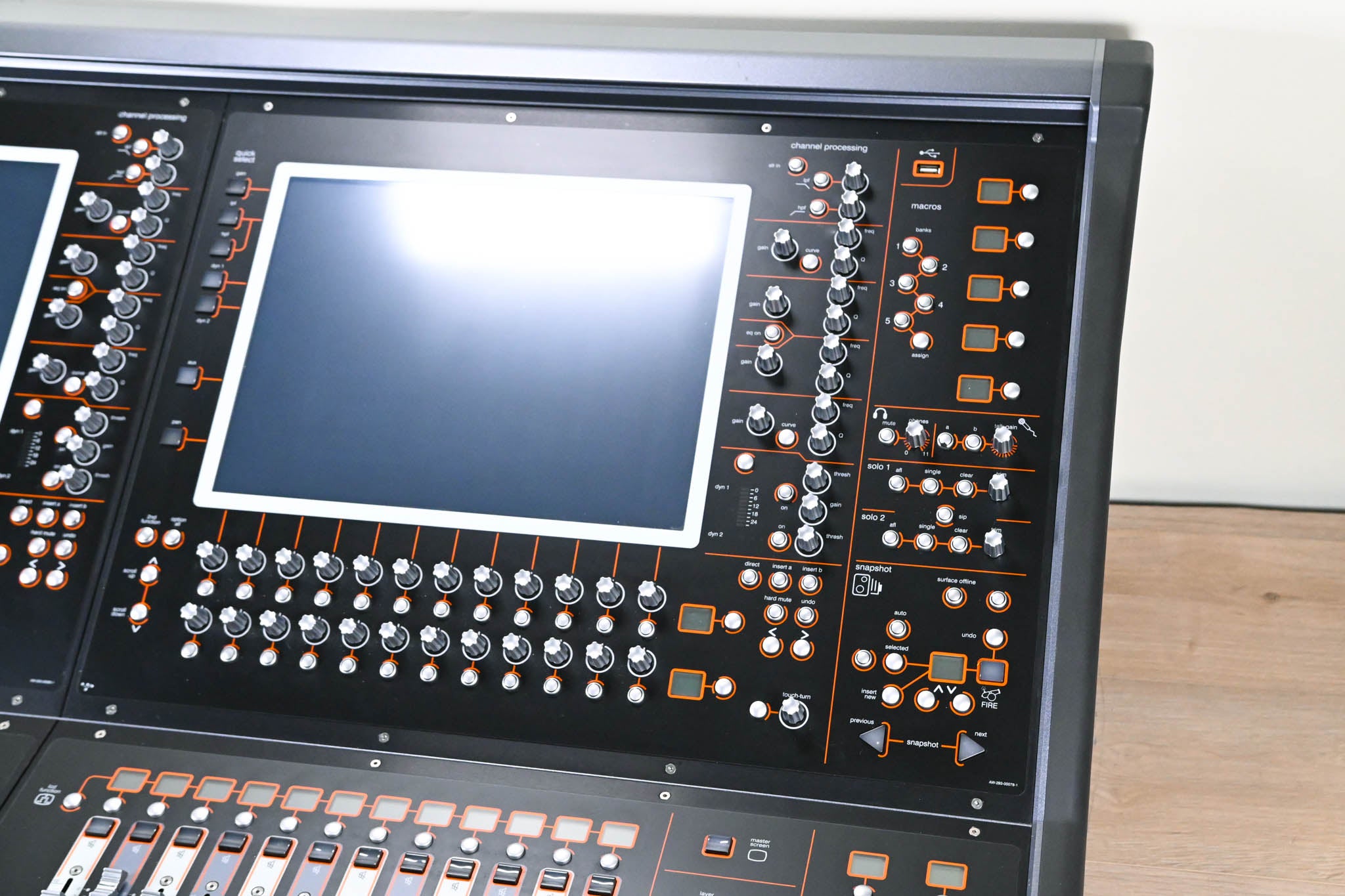 DiGiCo SD12 Digital Mixing Console