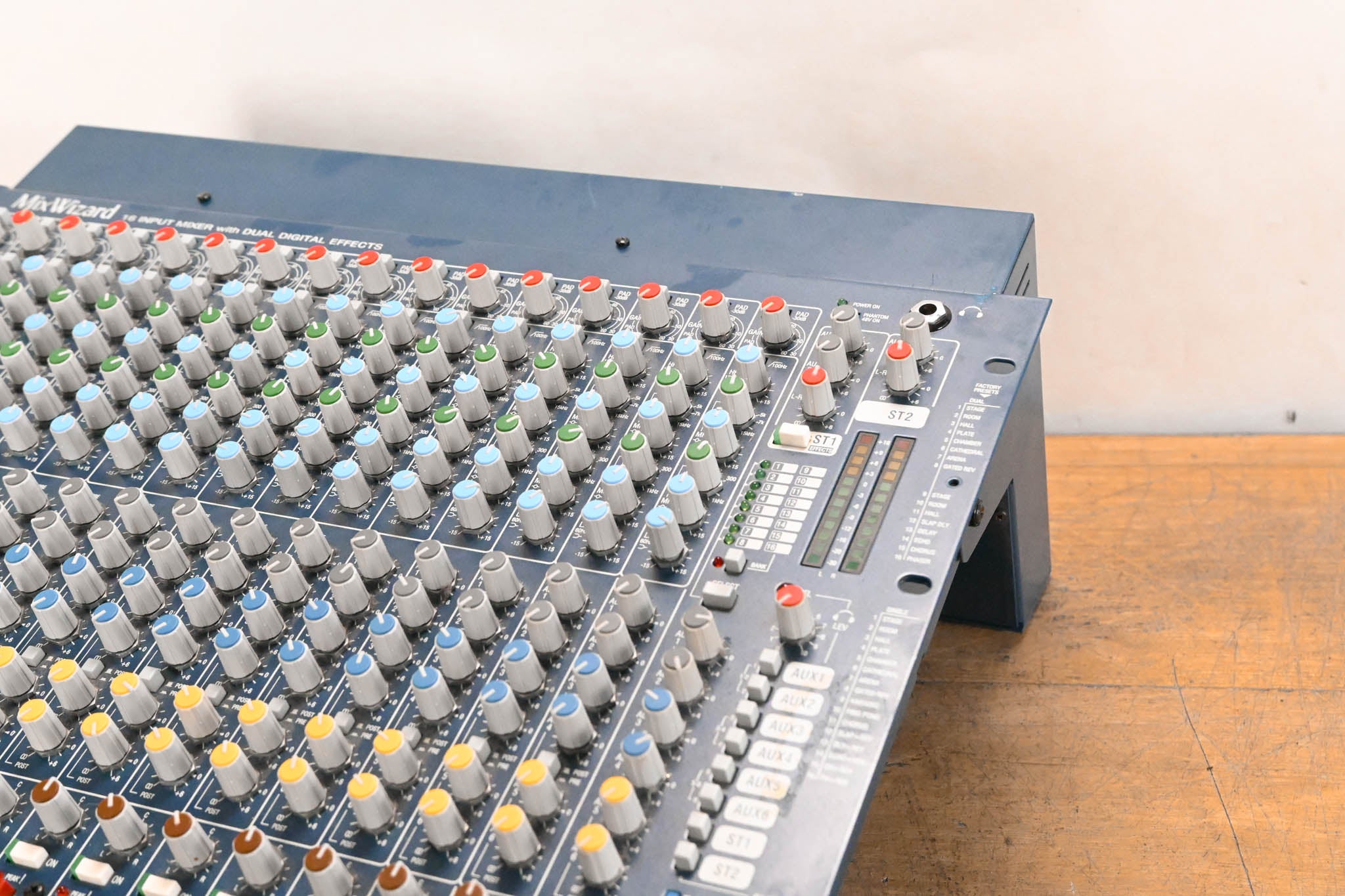 Allen & Heath MixWizard WZ16:2DX 16-Channel Audio Mixer CG01XKQ