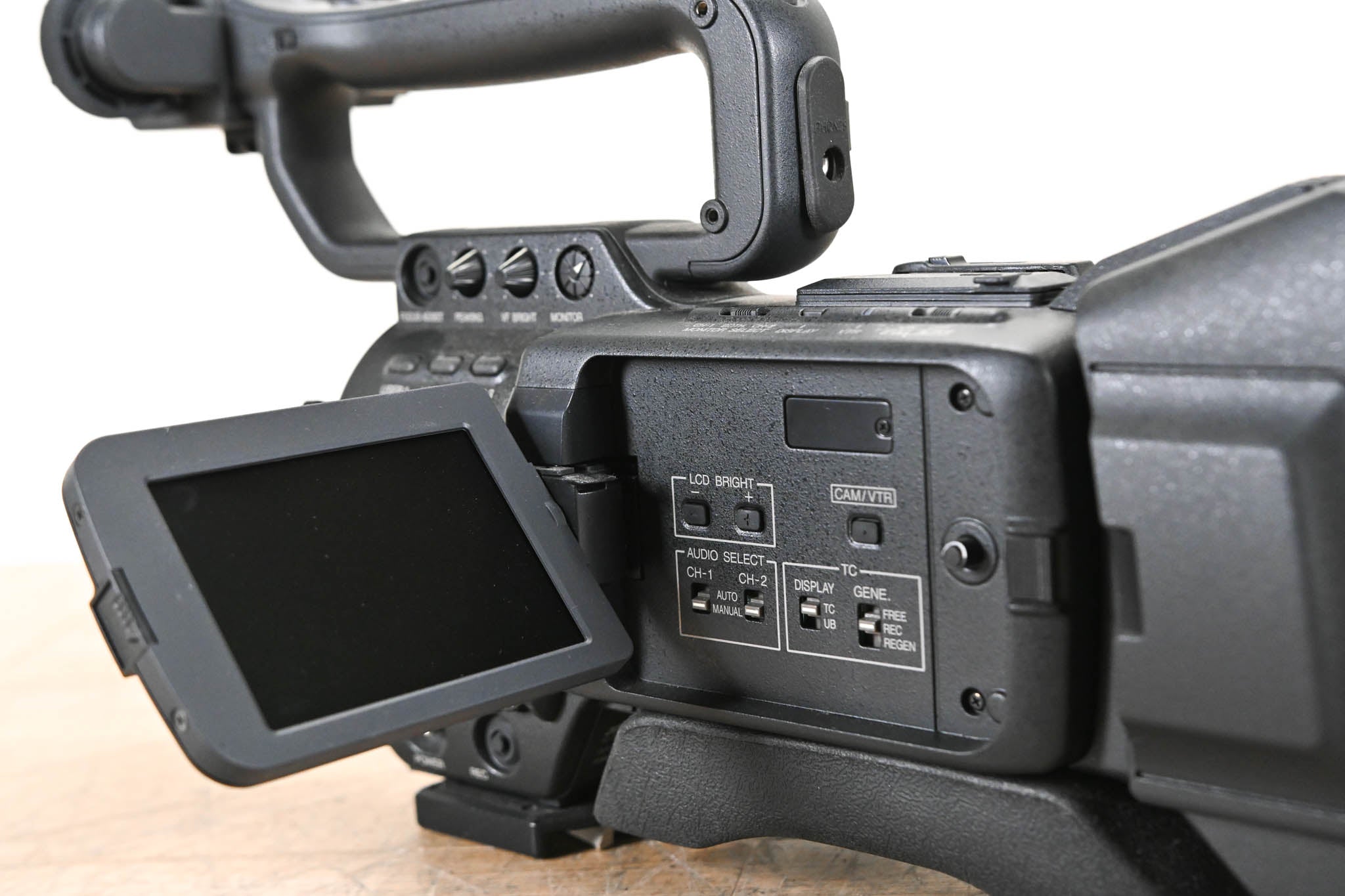 JVC GY-HD250CHU 1/3" 3-CCD Professional HDV Camcorder