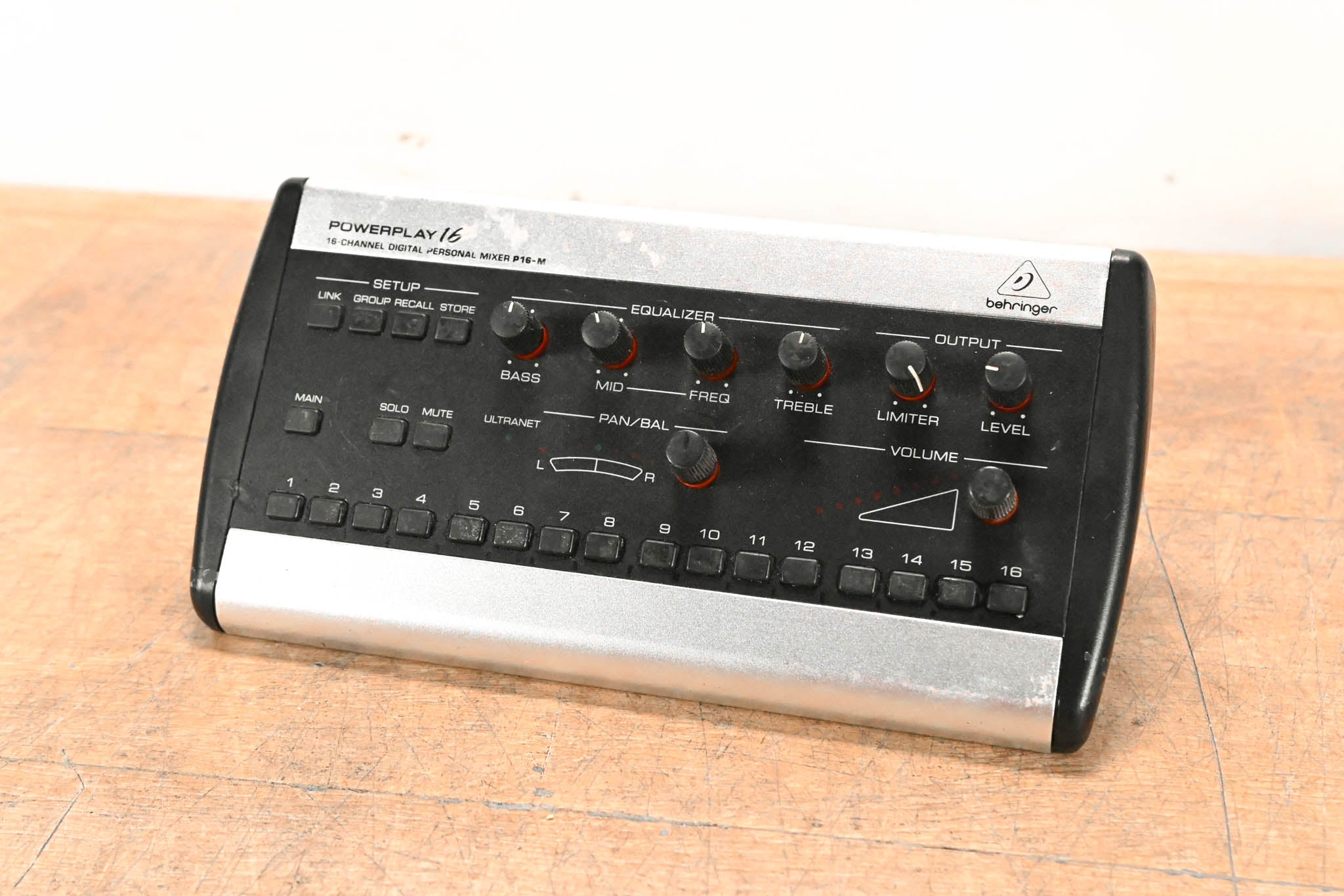 Behringer Powerplay P16-M 16-Channel Digital Personal Mixer