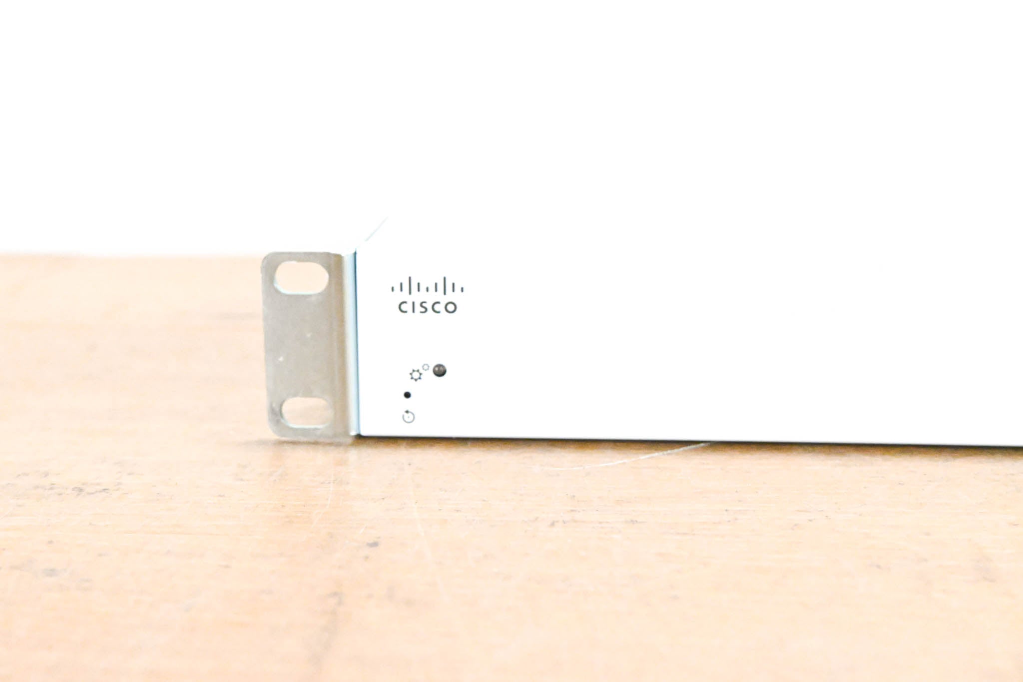 Cisco CBS220-16T-2G 16-Port Gigabit Smart Switch