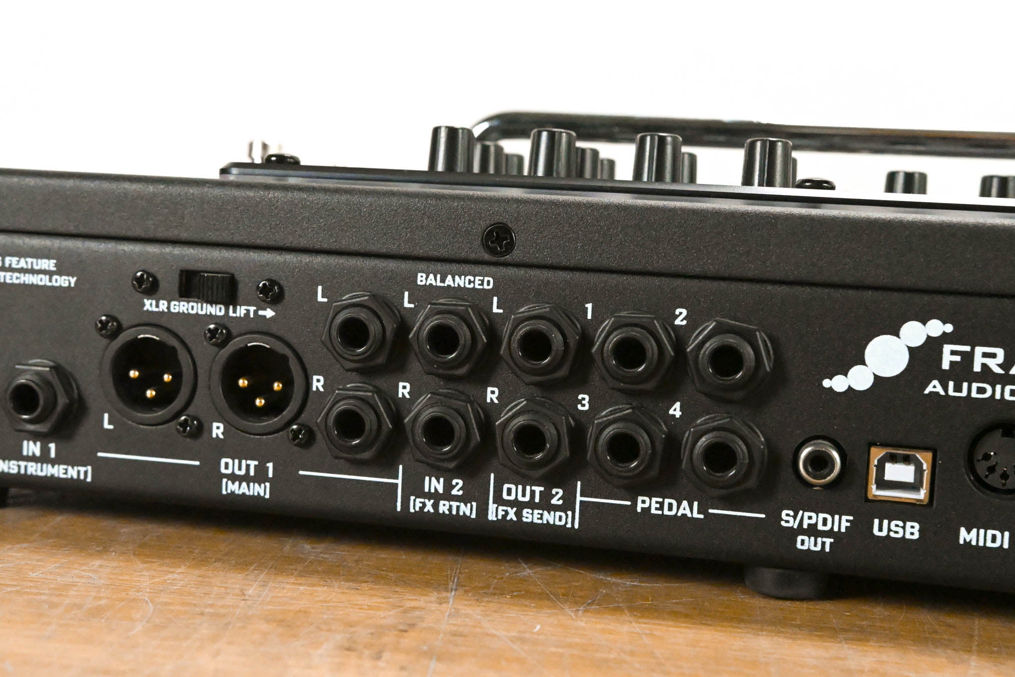 Fractal Audio Systems AX8 Amp Modeler and Multi FX