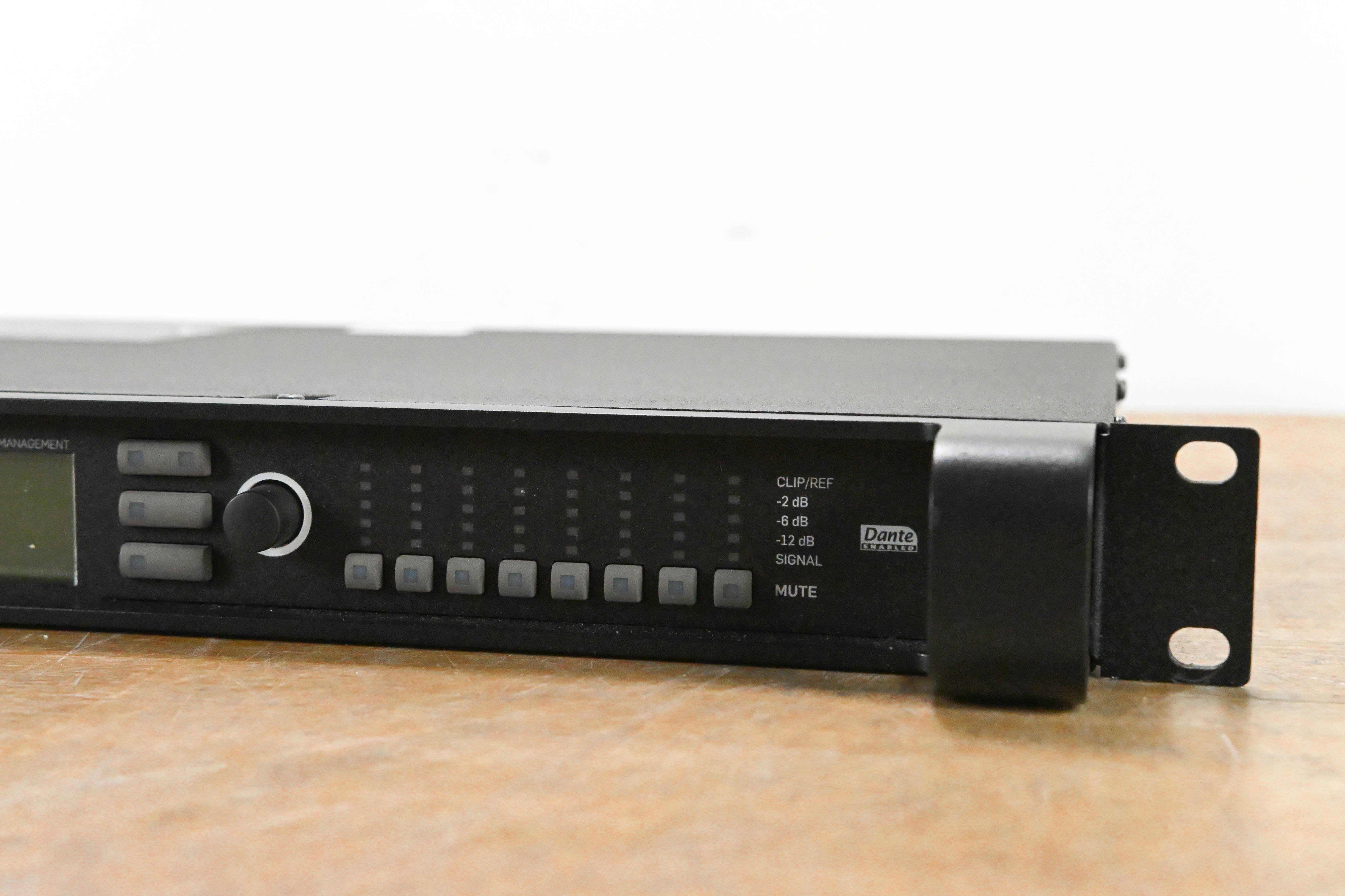lake LM 26 Digital Audio Loudspeaker Processor