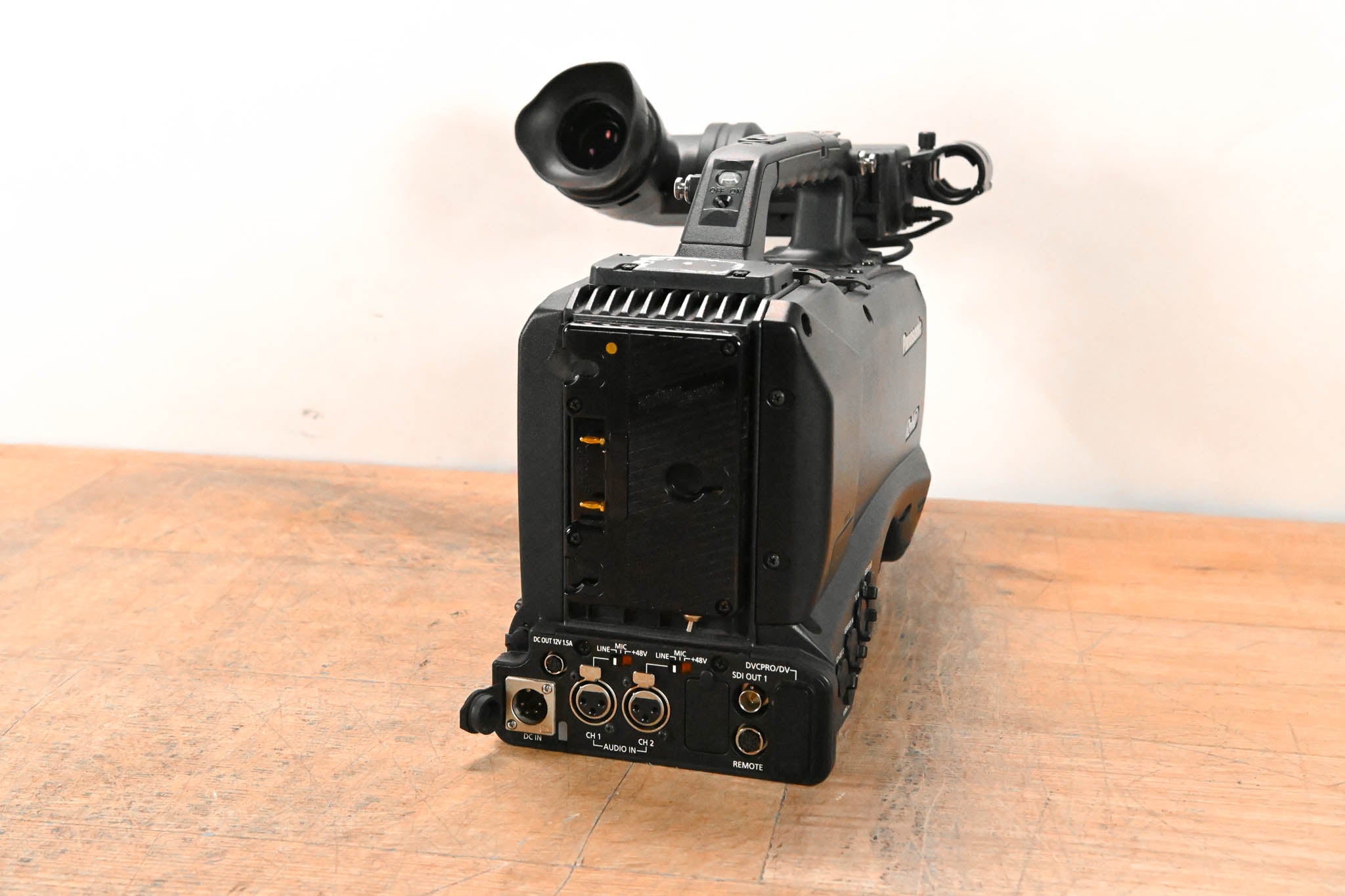 Panasonic AG-HPX370P 1/3" ENG P2HD Camcorder