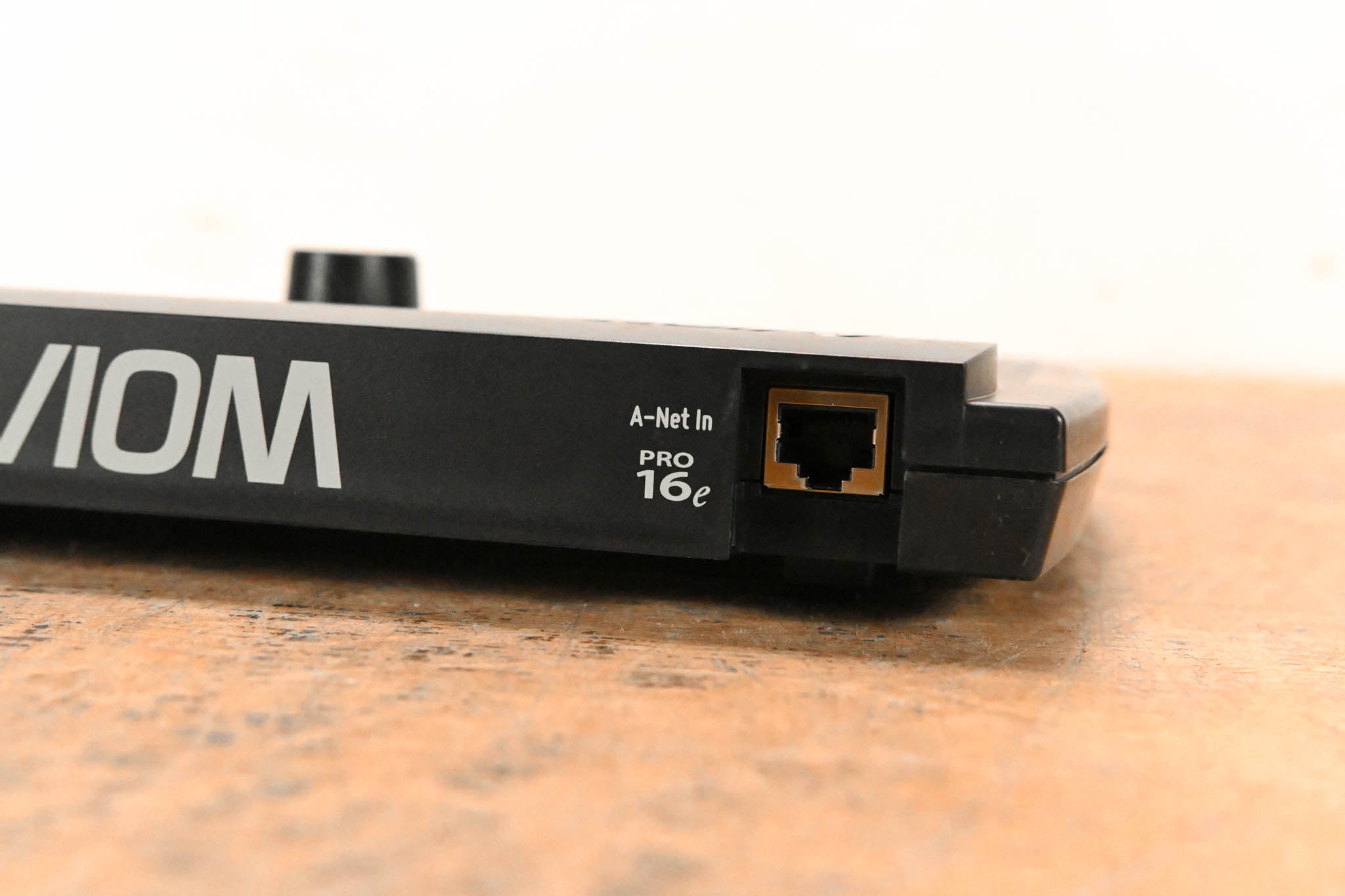 Aviom A320 16-Channel Personal Mixer