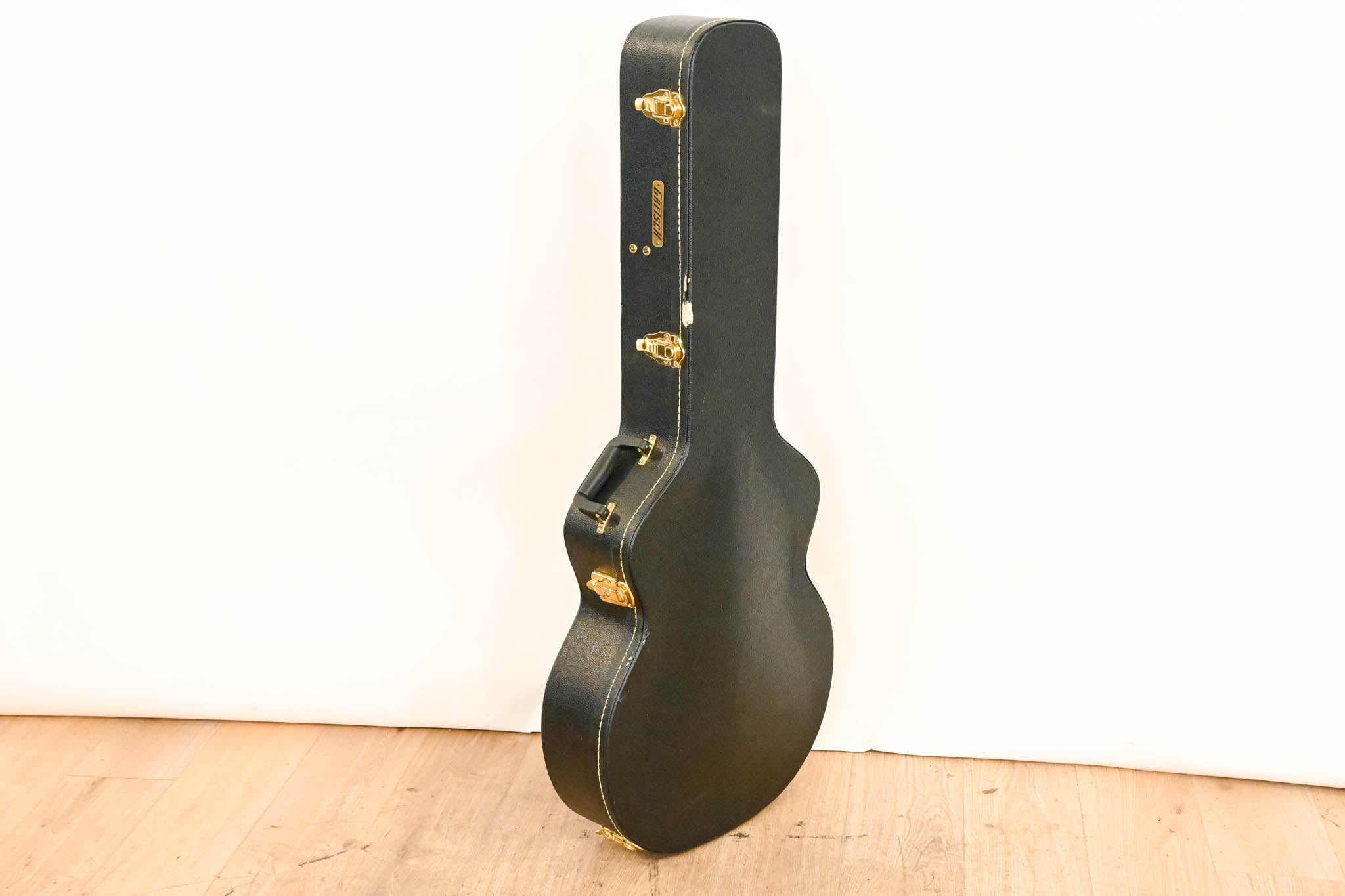 Gretsch G6241 16-inch Deluxe Hollowbody Electric Hardshell Case