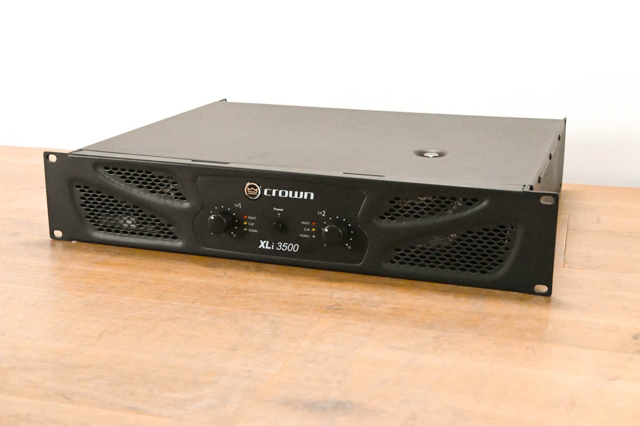 Crown XLi 3500 2-Channel 1350W Power Amplifier