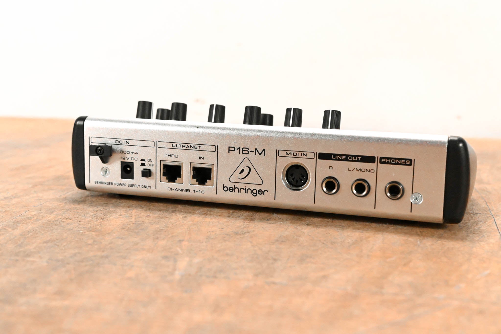 Behringer Powerplay P16-M 16-Channel Digital Personal Mixer