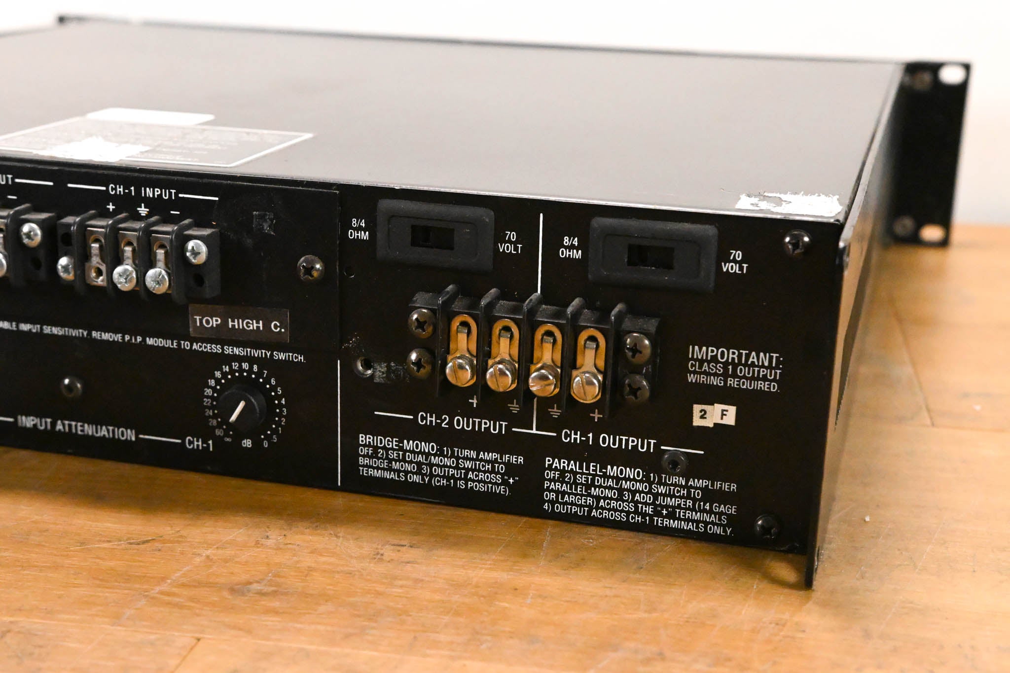 Crown Com-Tech 400 2-Channel Power Amplifier