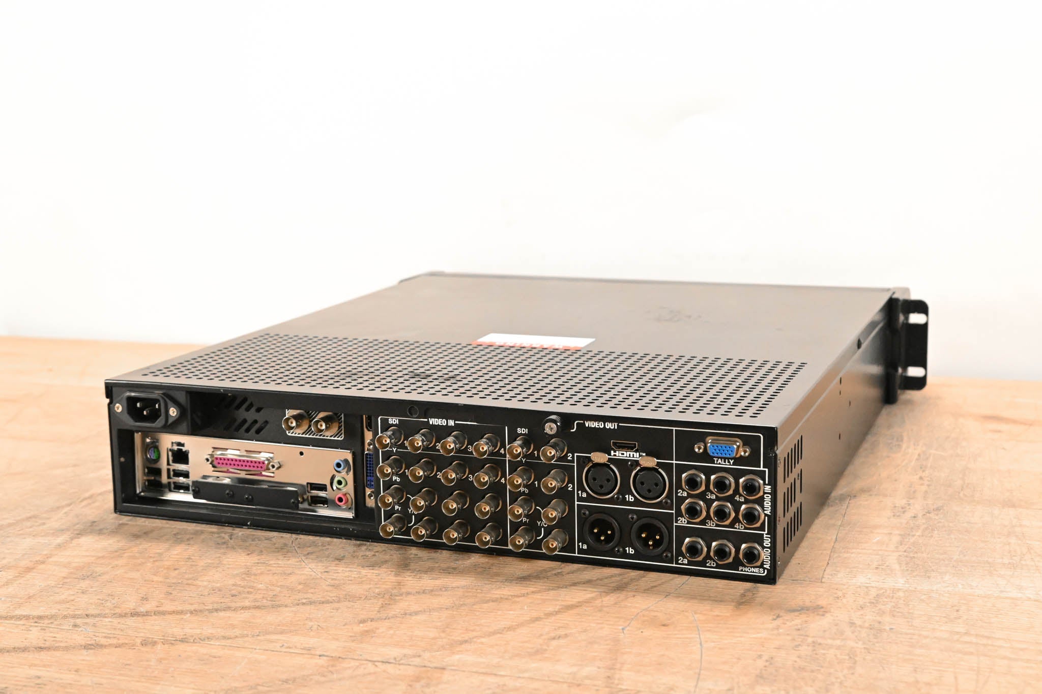 NewTek (Vizrt) 3Play 425 Full Unit Replay System
