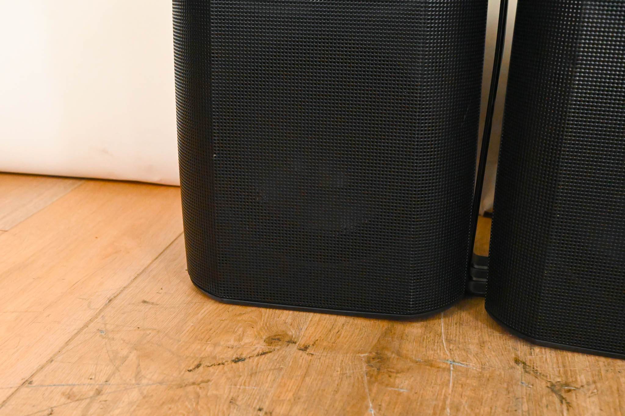 QSC I-82H 8" 2-Way 200-Watt Passive PA Speaker (PAIR)