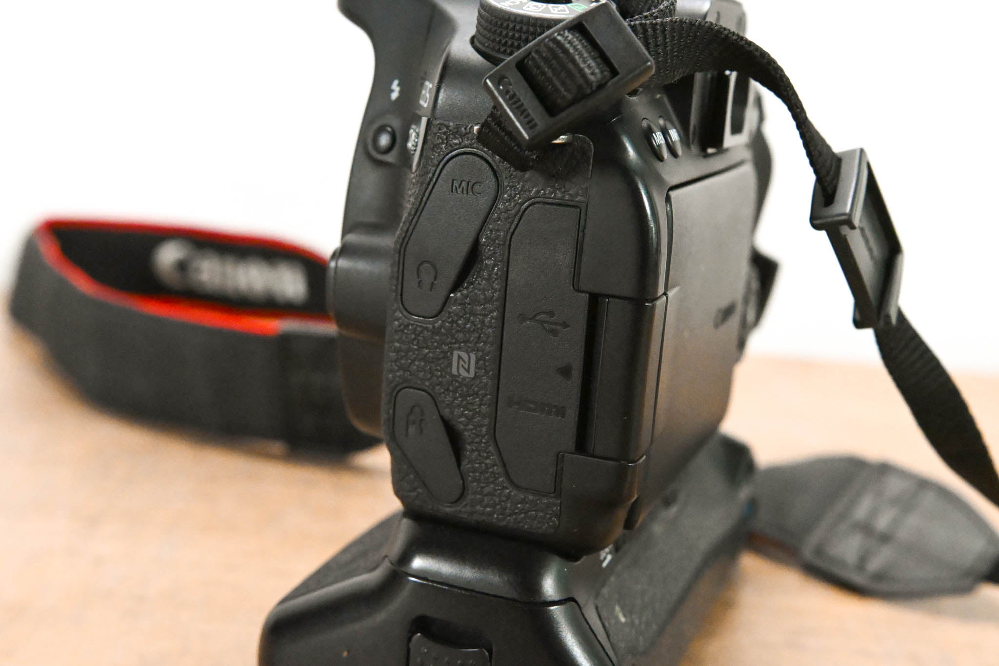 Canon EOS 80D DSLR Camera Body w/ Battery Grip