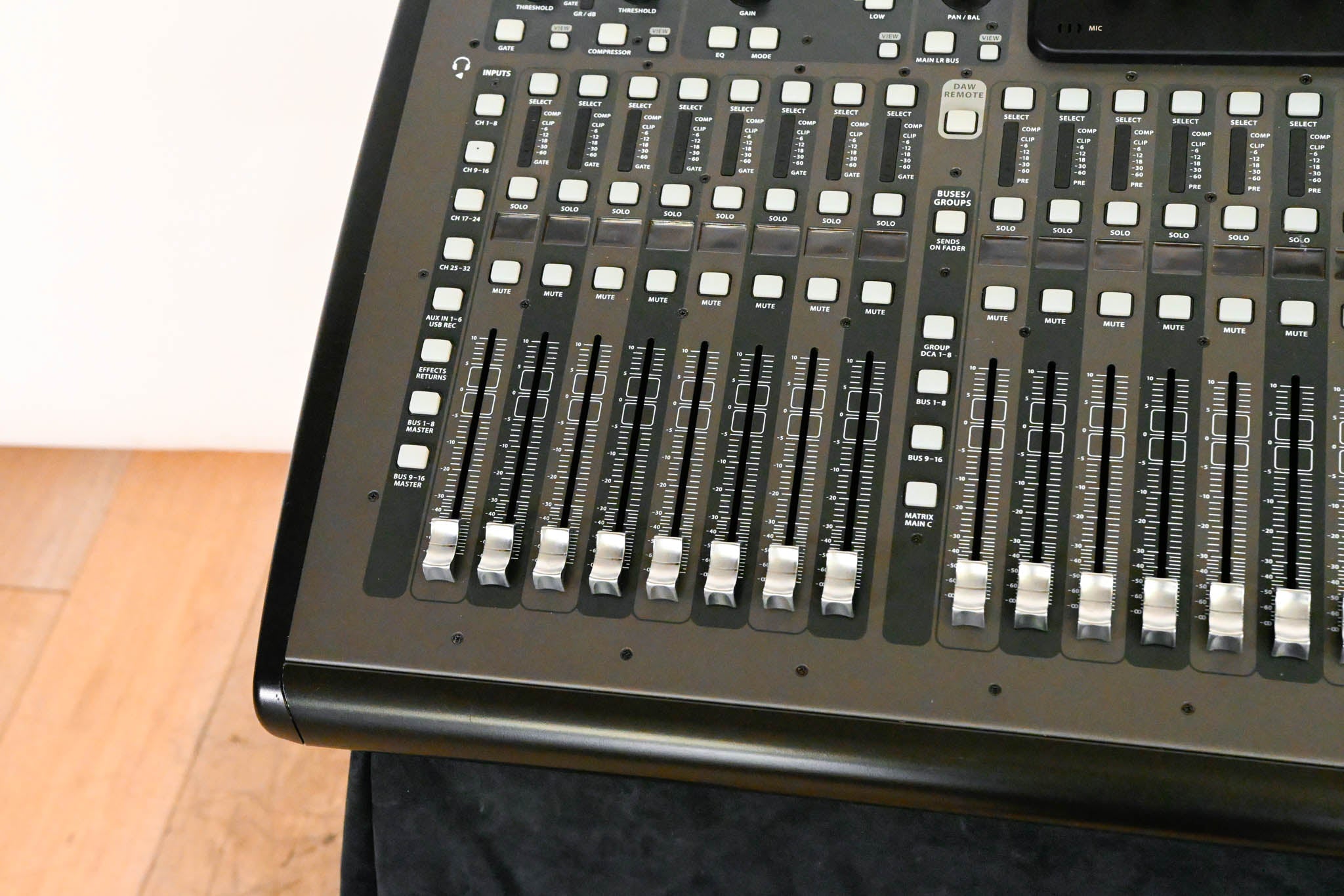 Behringer X32 Compact 40-Channel Digital Audio Console