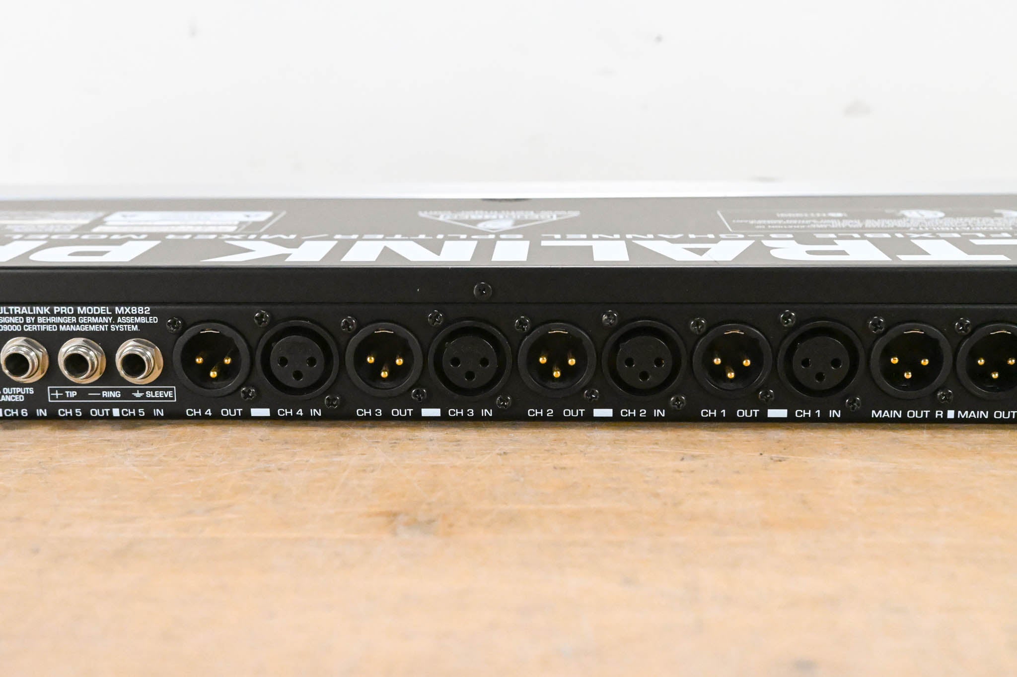 Behringer ULTRALINK PRO MX882 8-Channel Splitter/Mixer