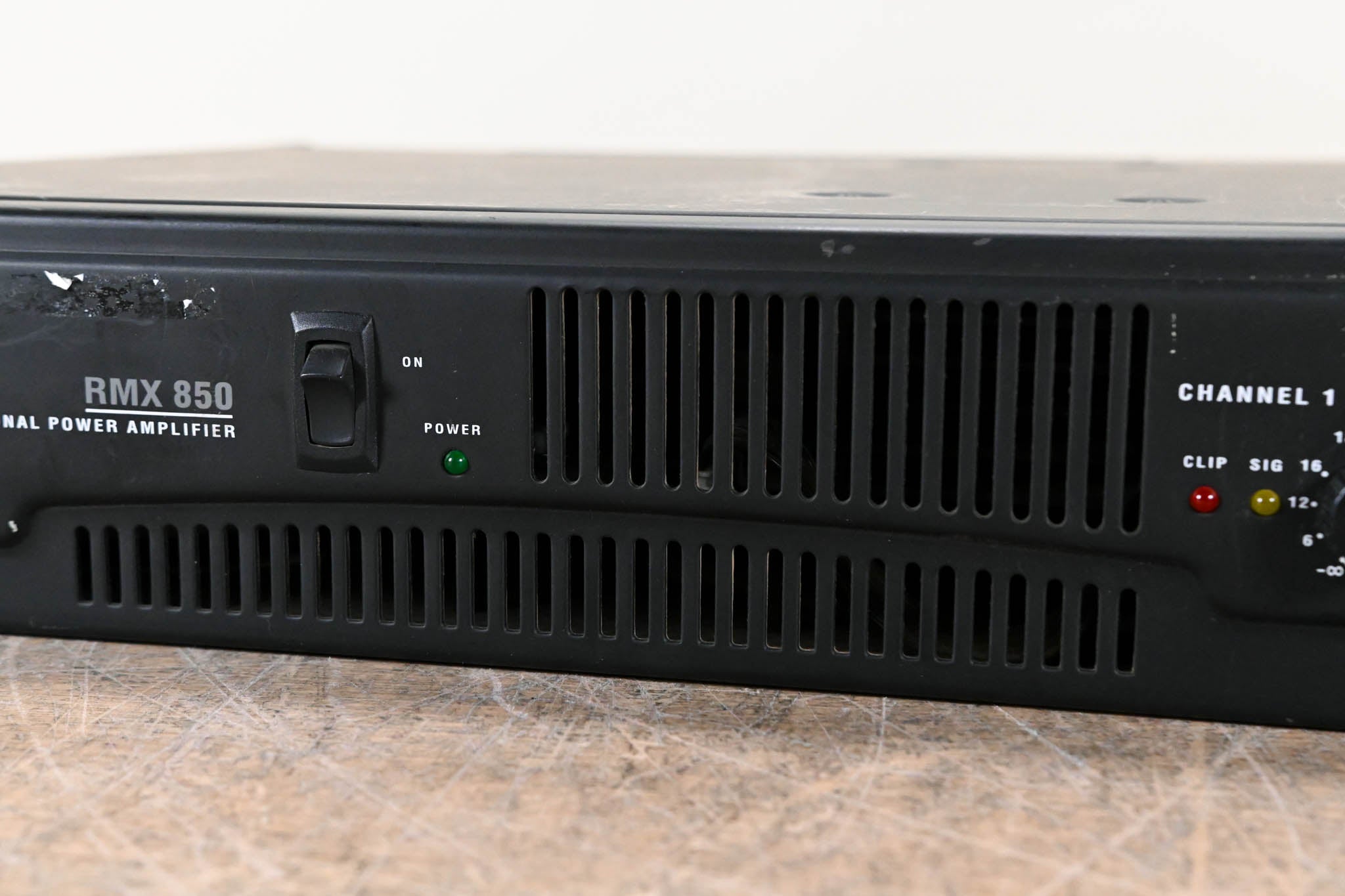 QSC RMX850 2-Channel Power Amplifier