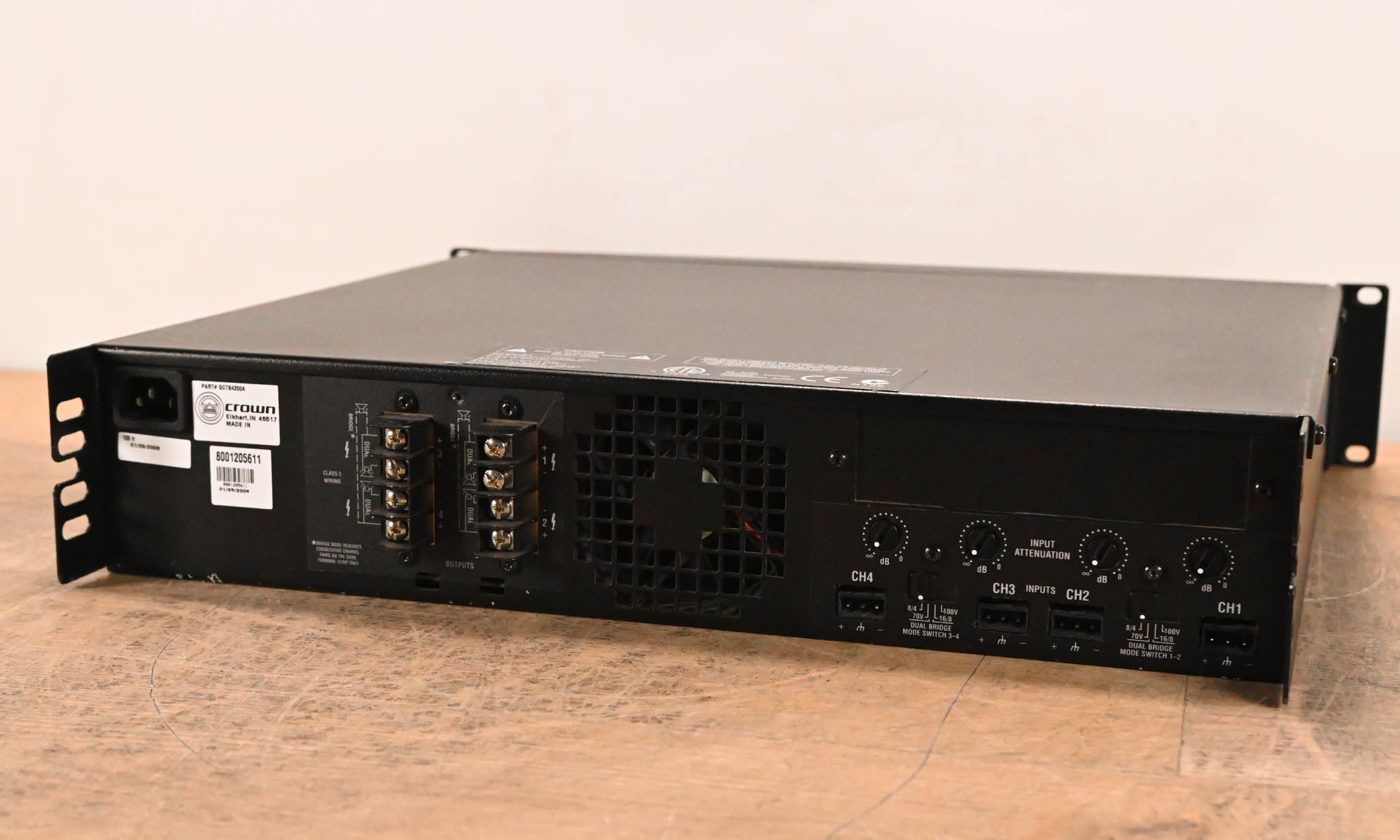 Crown CTs 4200 Four-Channel, 260W Power Amplifier