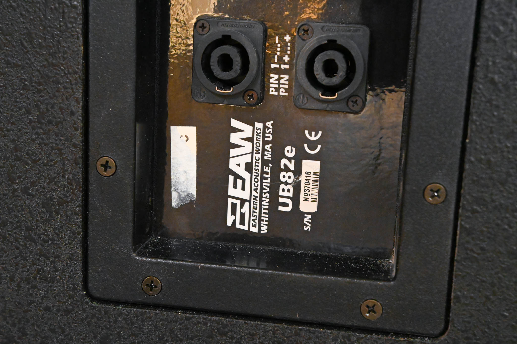 EAW UB82e 2-Way Passive Full Range Loudspeaker (PAIR)