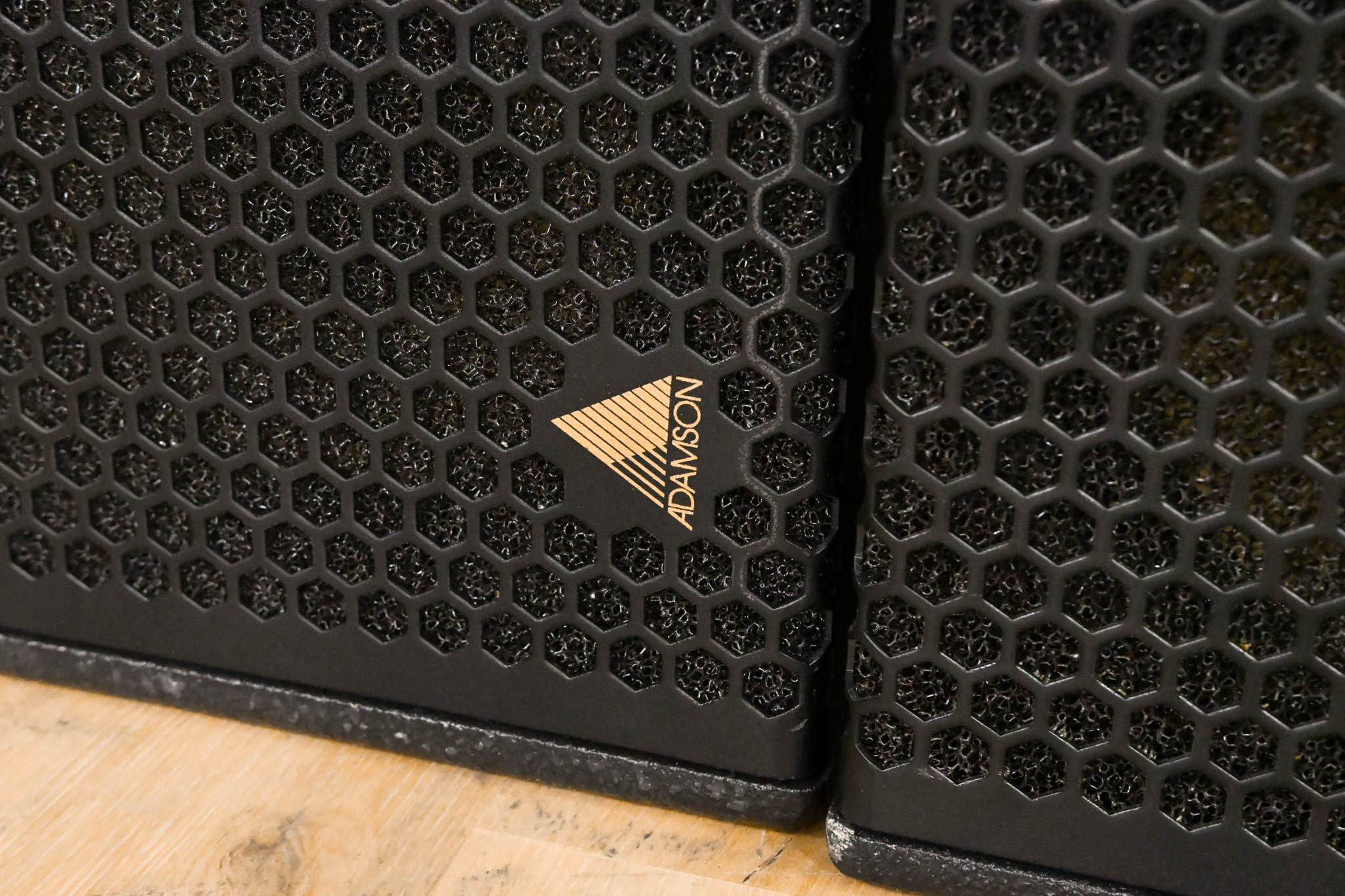 Adamson SpekTrix Wave Wide Angle Vertical Enclosure (PAIR)