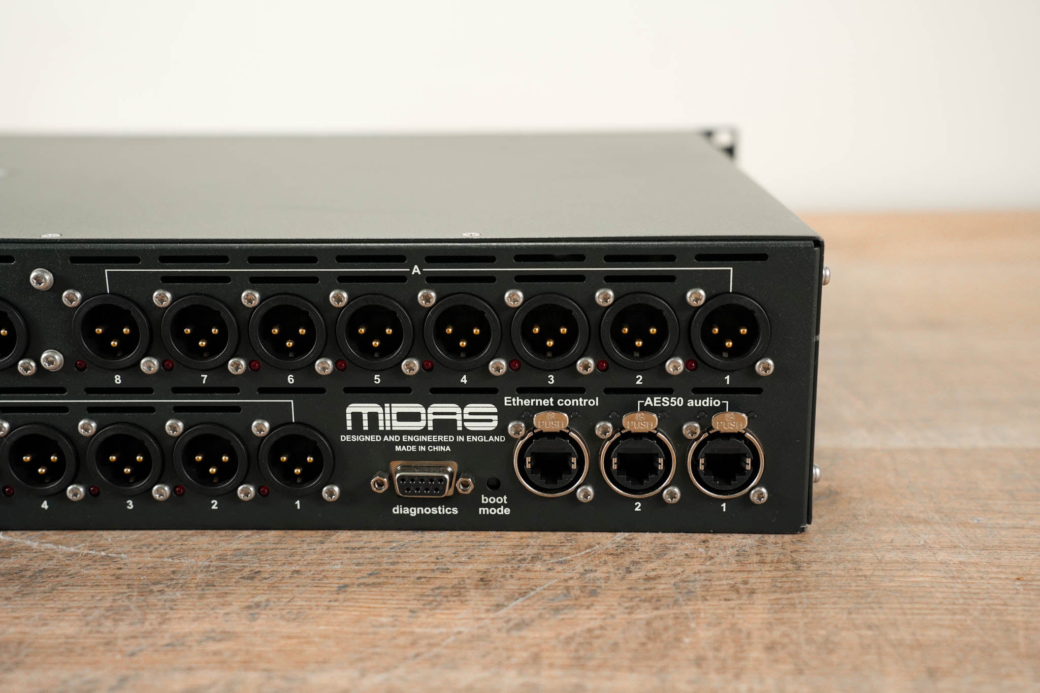 Midas DL152 PRO Series 24-Output Stage Box