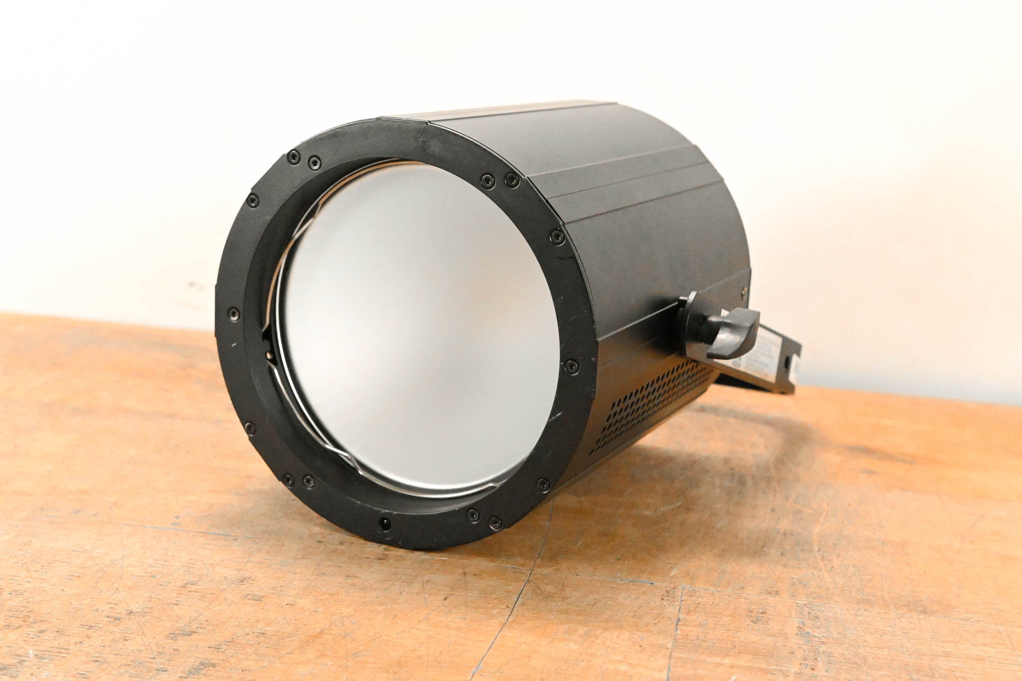 ADJ COB Cannon LP200ST 200W Chip On Board Color Mixing Wash Fixture