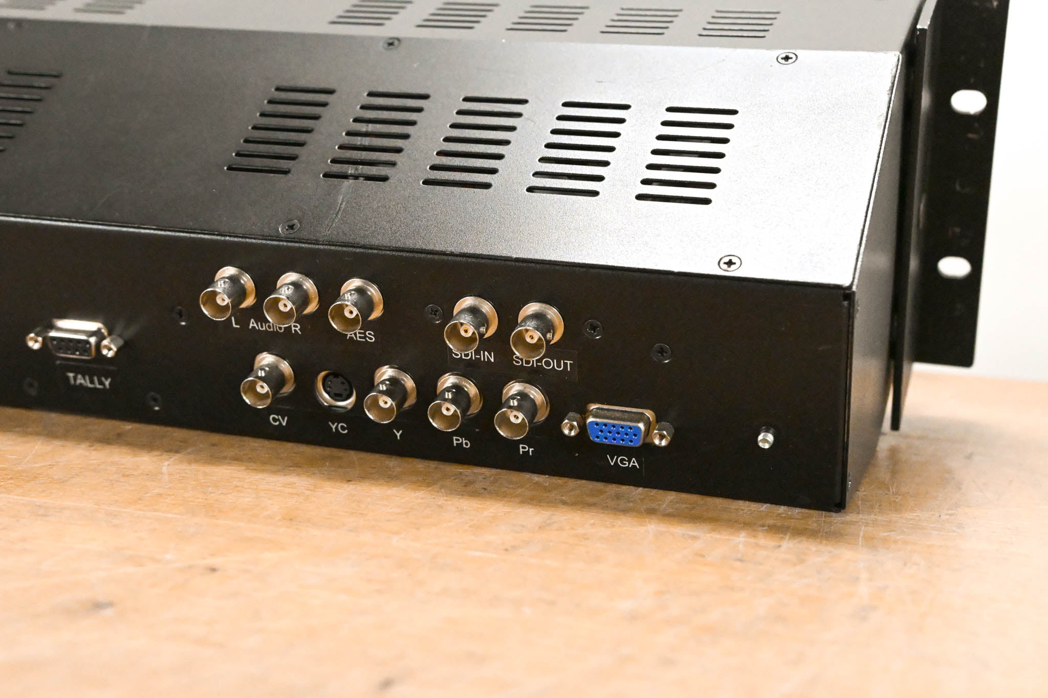 TV One LM-702HDA Dual 7" Rackmount HDTV LCD Monitor (NO POWER SUPPLY)