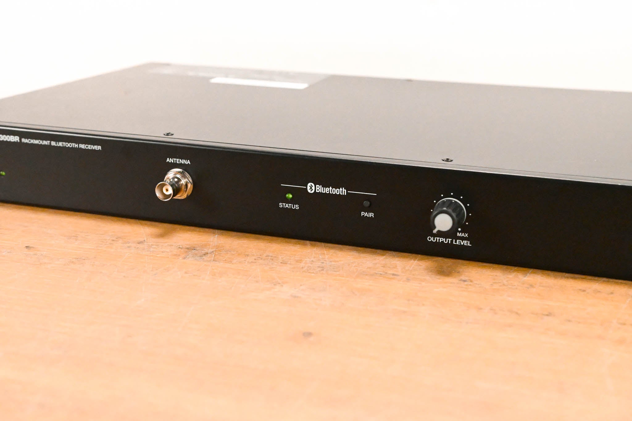 Denon DN-300BR 1 RU Bluetooth Receiver