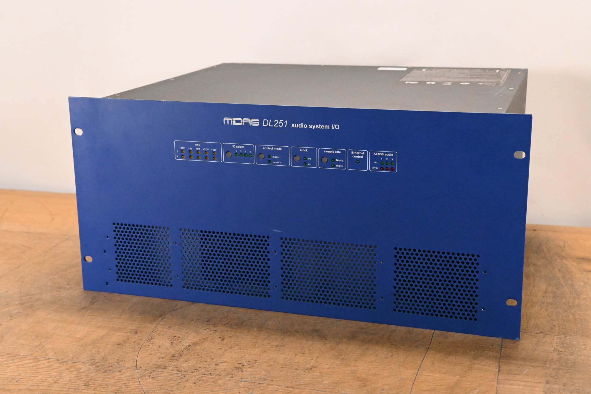 Midas DL251 PRO Series 48-input / 16-output Stage Box