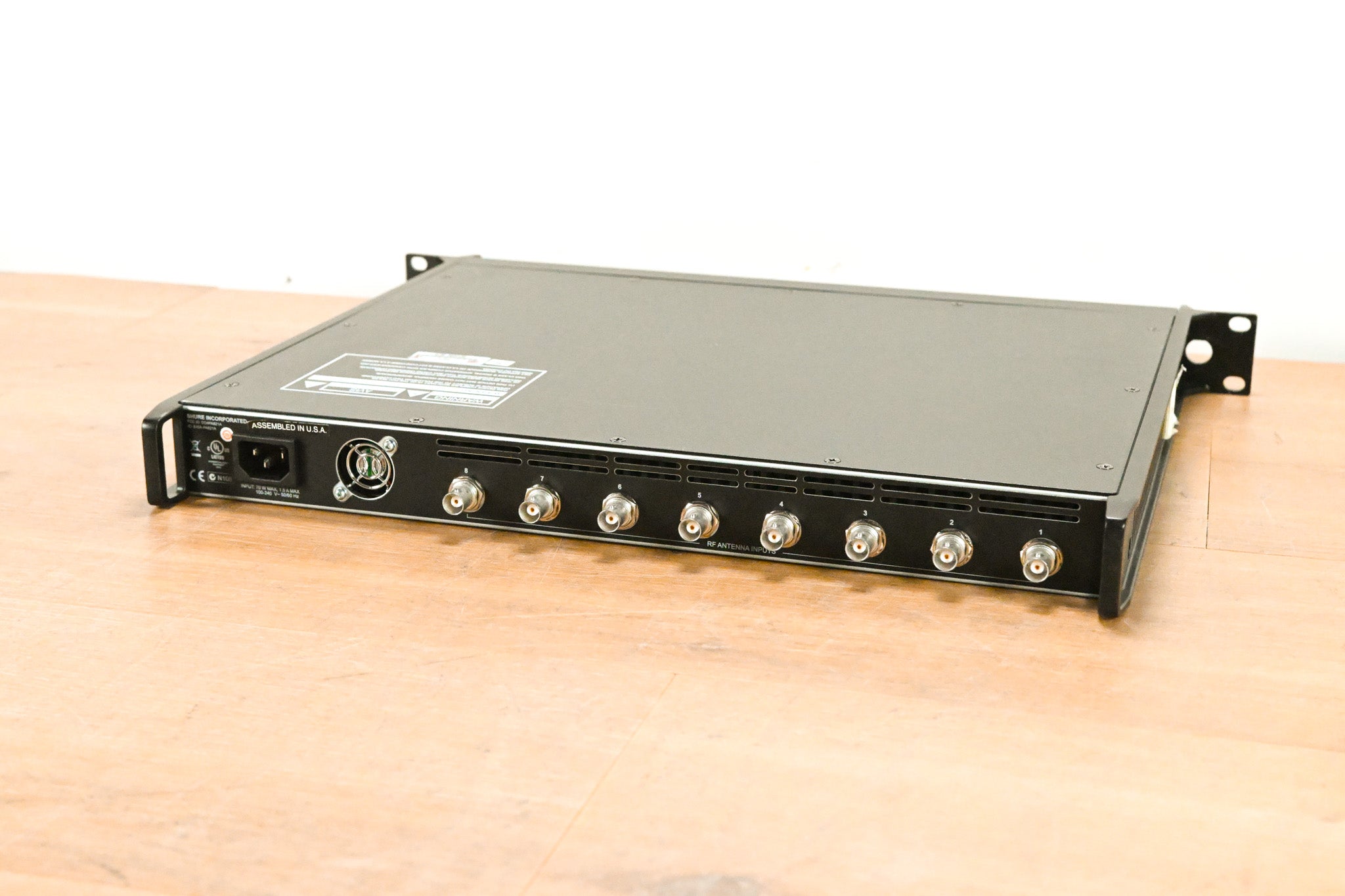 Shure PA821A Antenna Combiner for PSM Wireless Systems  - 470-952 MHz