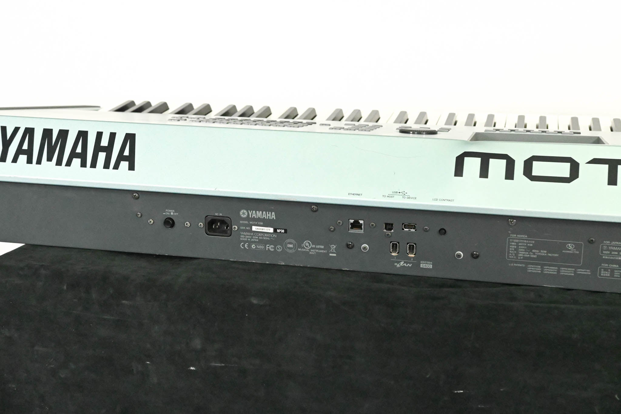 Yamaha Motif XS8 88-Key Synthesizer Keyboard Workstation