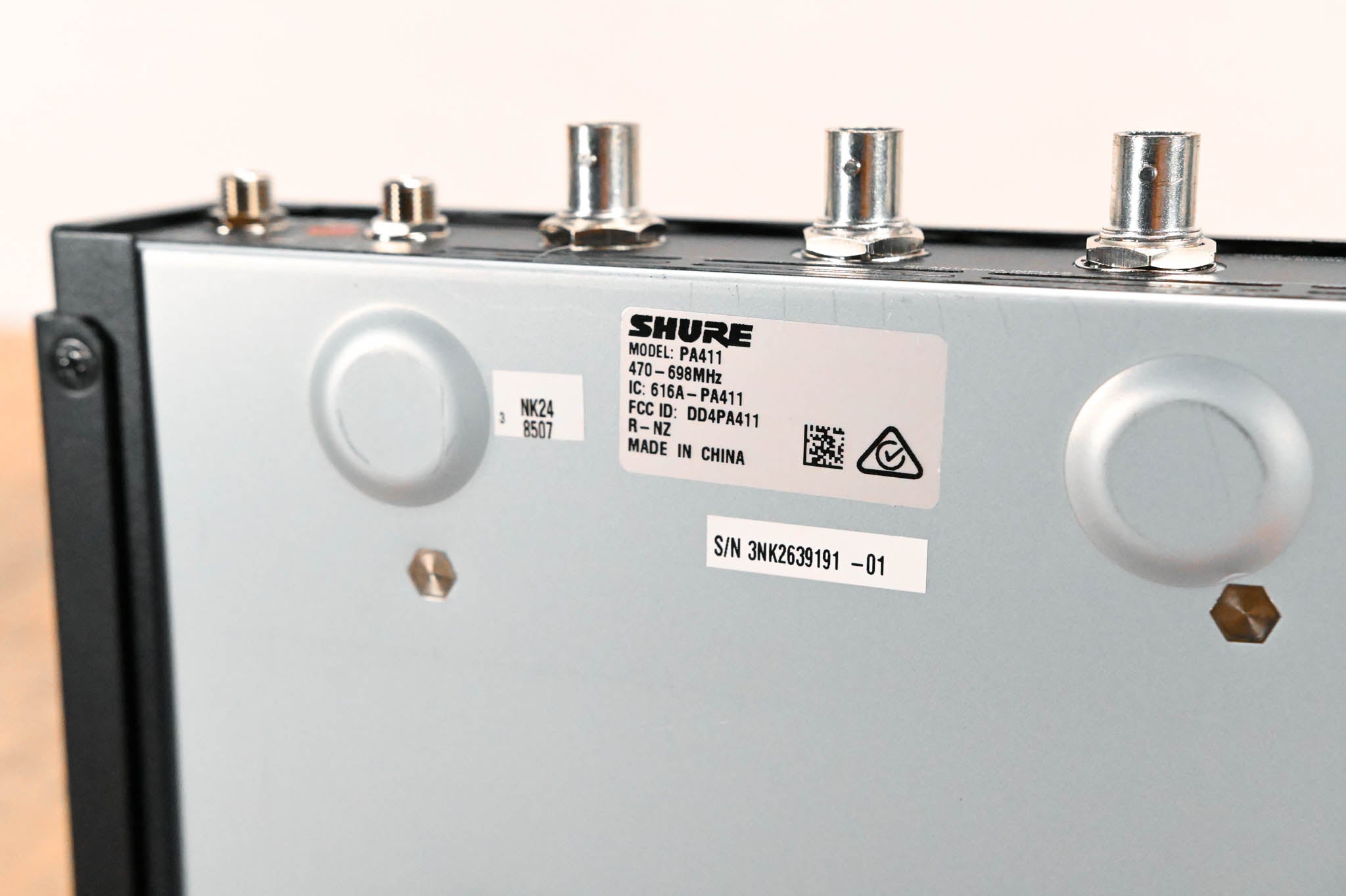 Shure PA411 Antenna Combiner for PSM 300 Series Wireless NO POWER SUPPLY
