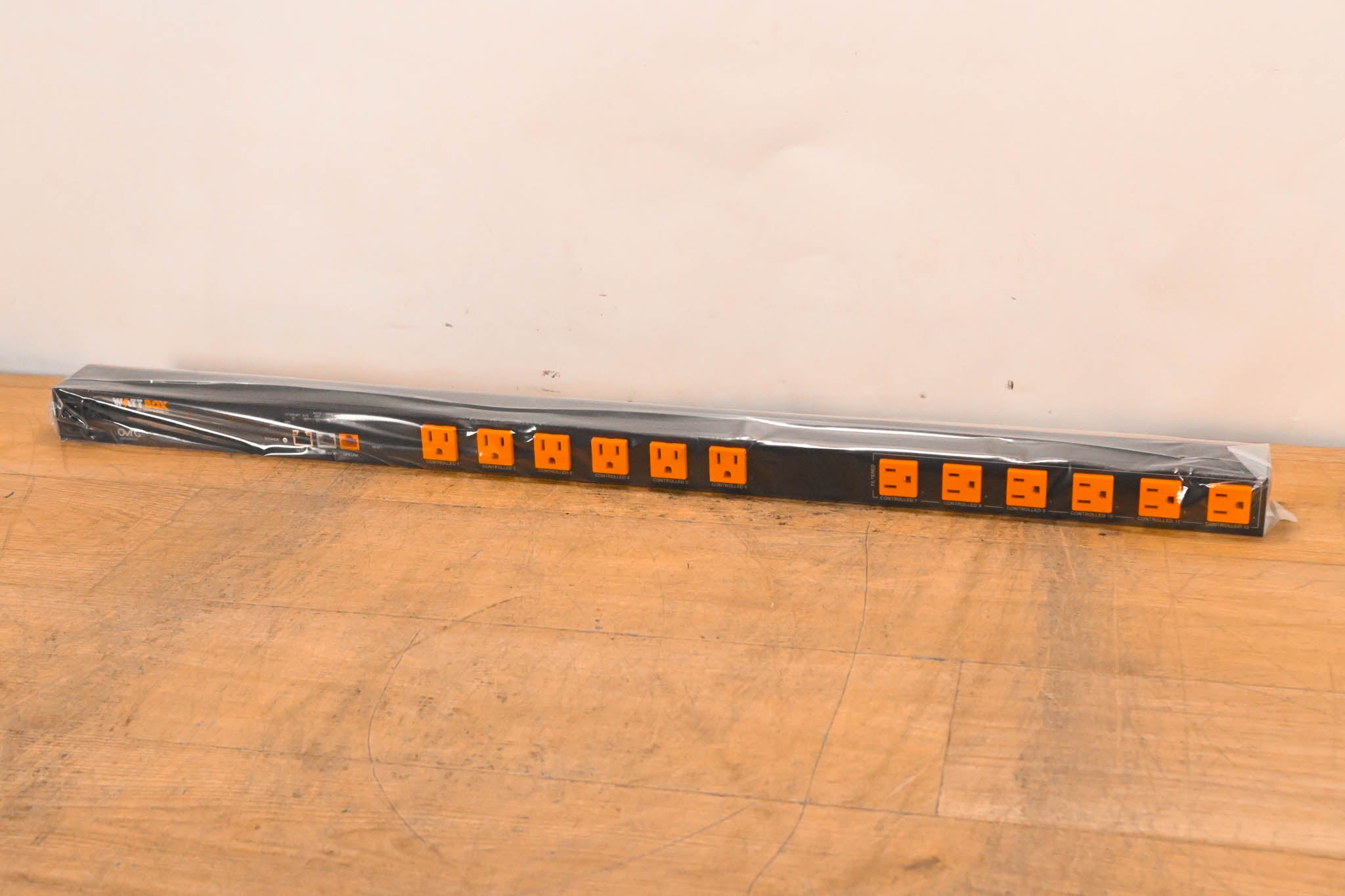 WattBox WB-800VPS-IPVM-12 Vertical IP Power Conditioner (12 Outlets)