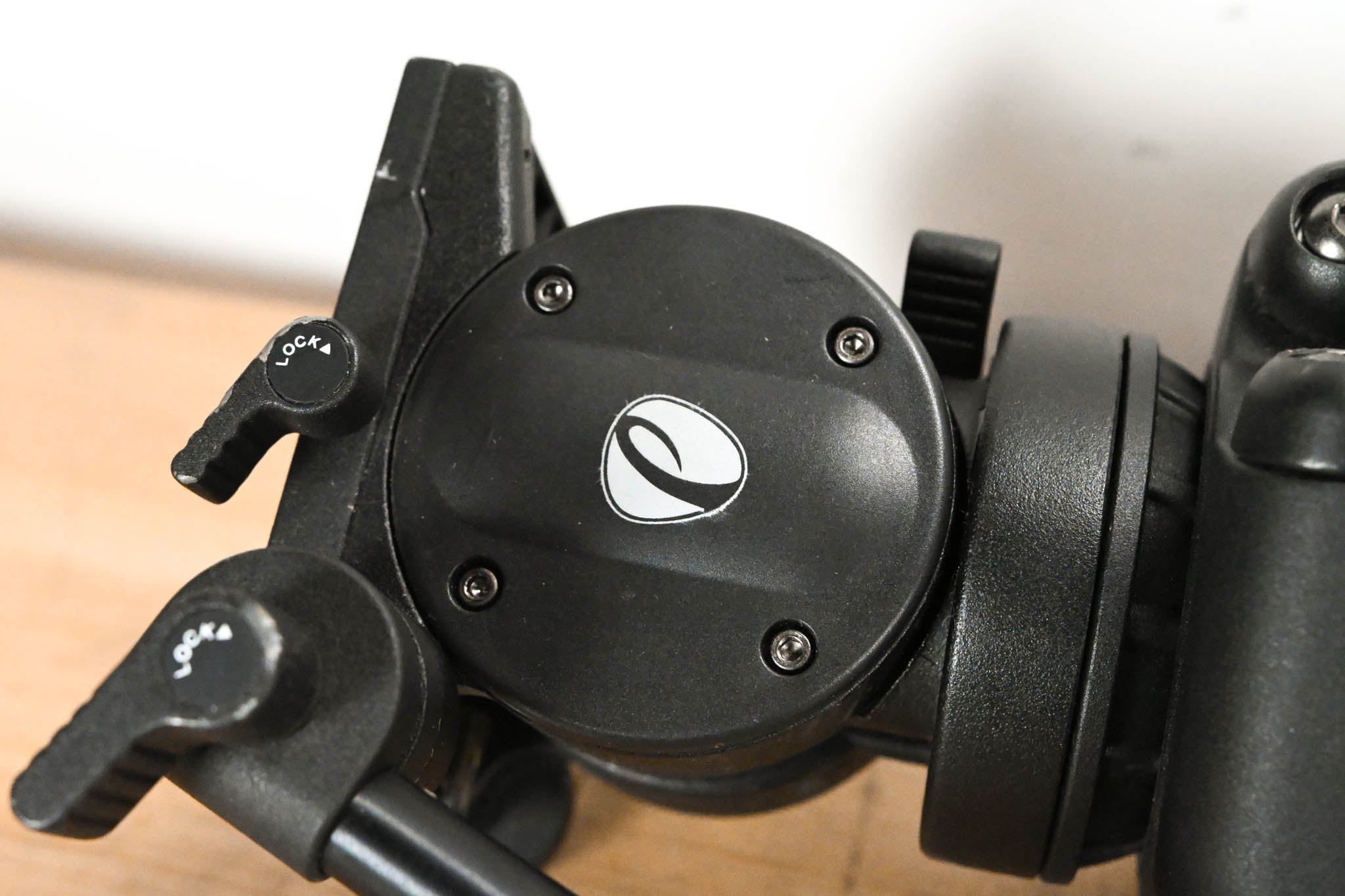 Pearstone VT-2500B Video Tripod System
