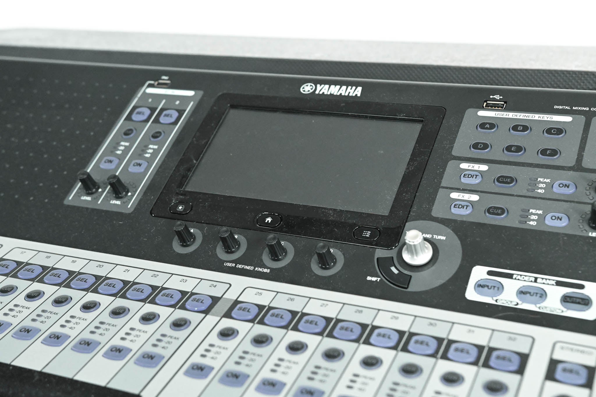 Yamaha TF5 32-Input Digital Mixing Console with Road Case