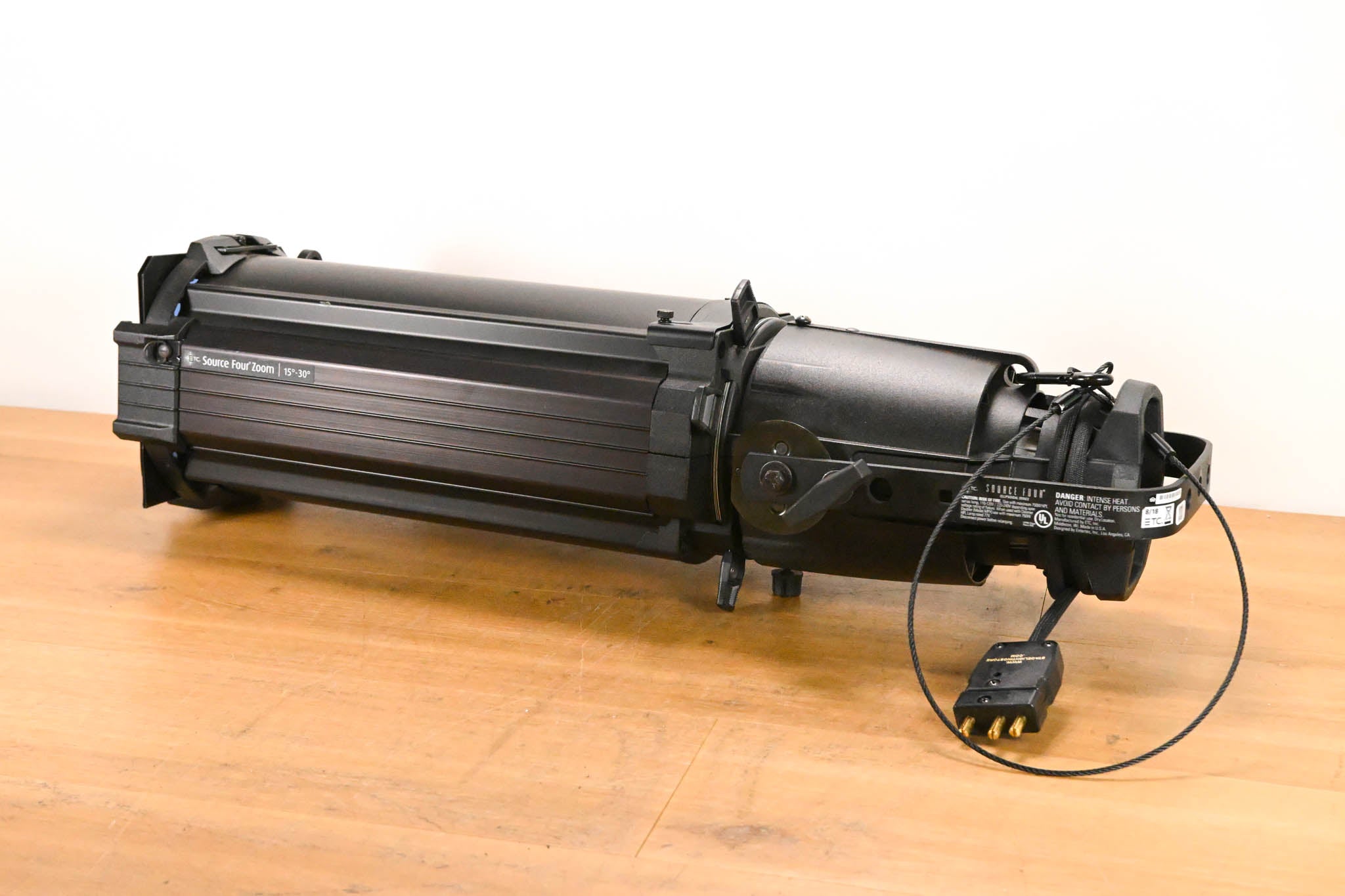 ETC Source Four Zoom 15-30 Degree 750 Ellipsoidal Light