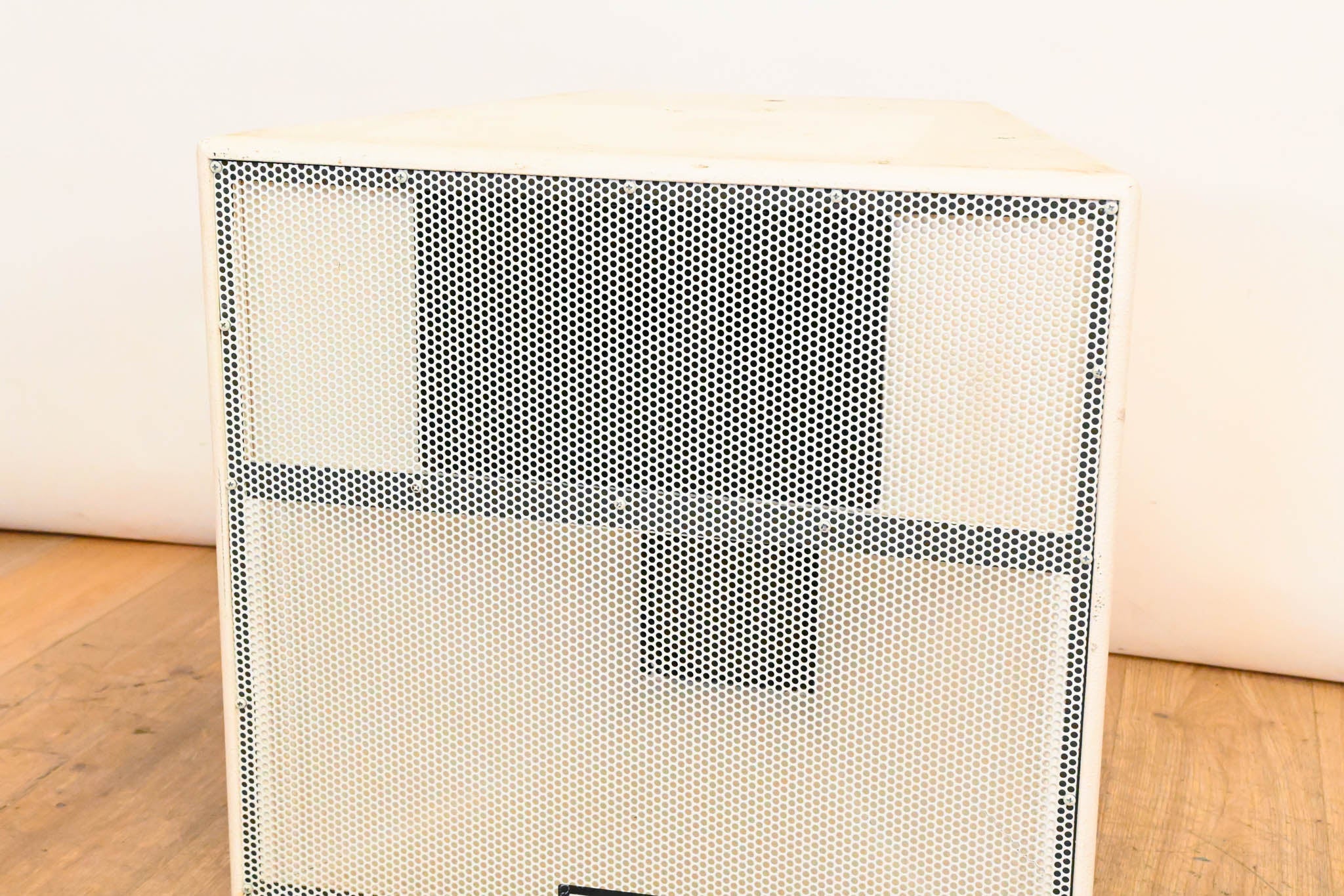 EAW AS460 2-Way Passive Mid/High Loudspeaker