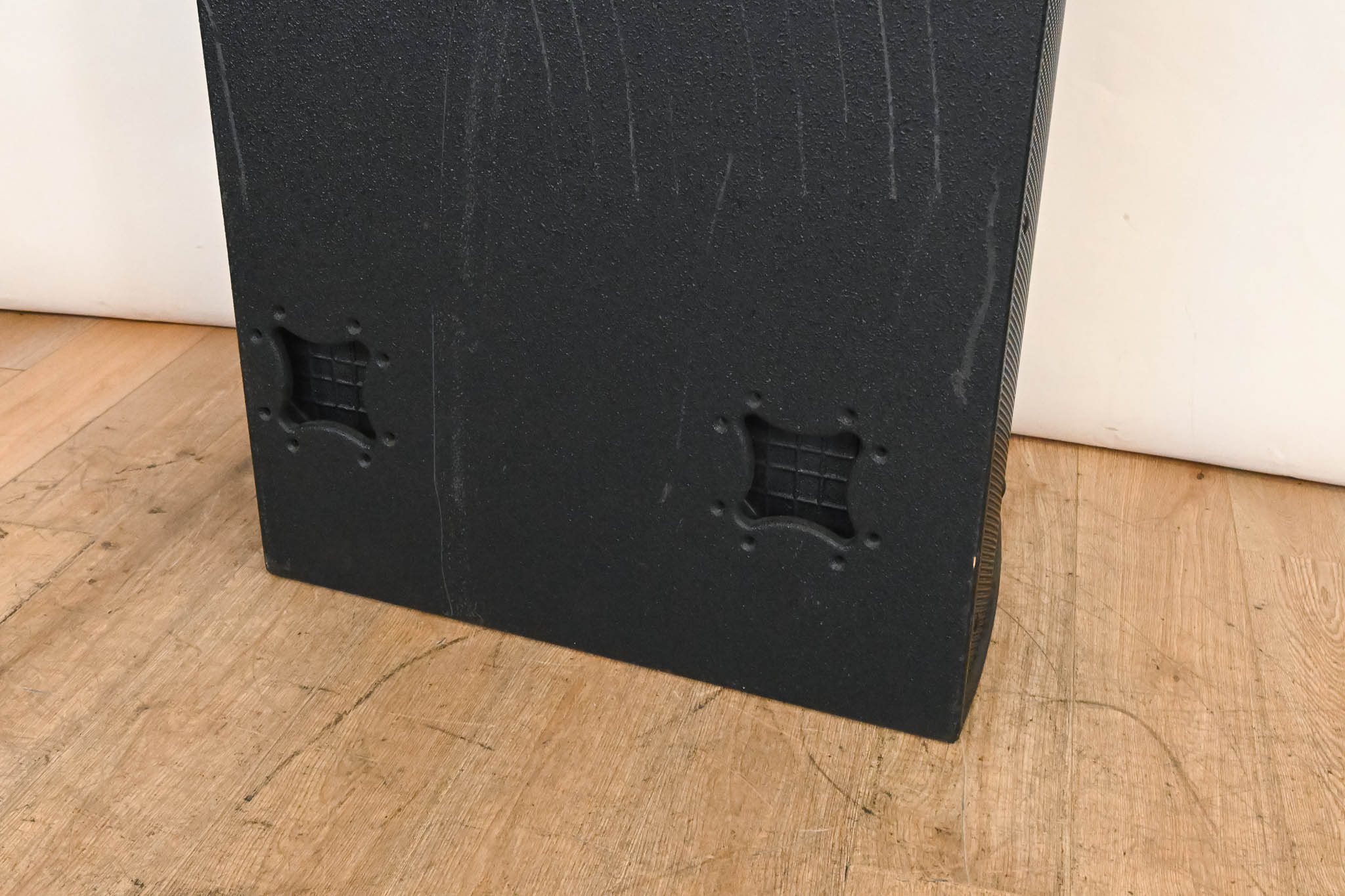 Electro-Voice (EV) Xi-2153A/64 X-Array 3-Way Full-Range Loudspeaker