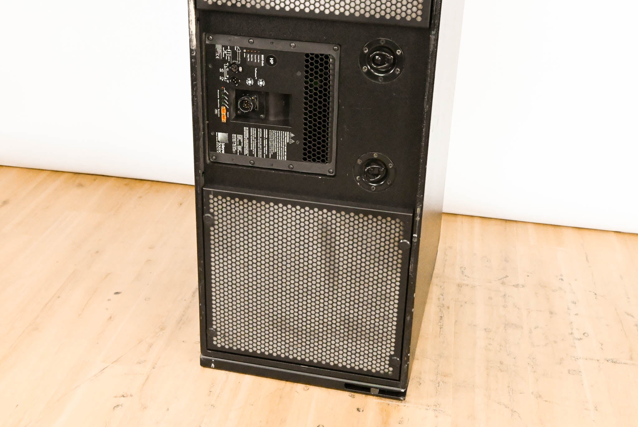Meyer Sound M3D-SUB Active Directional Cardioid Subwoofer