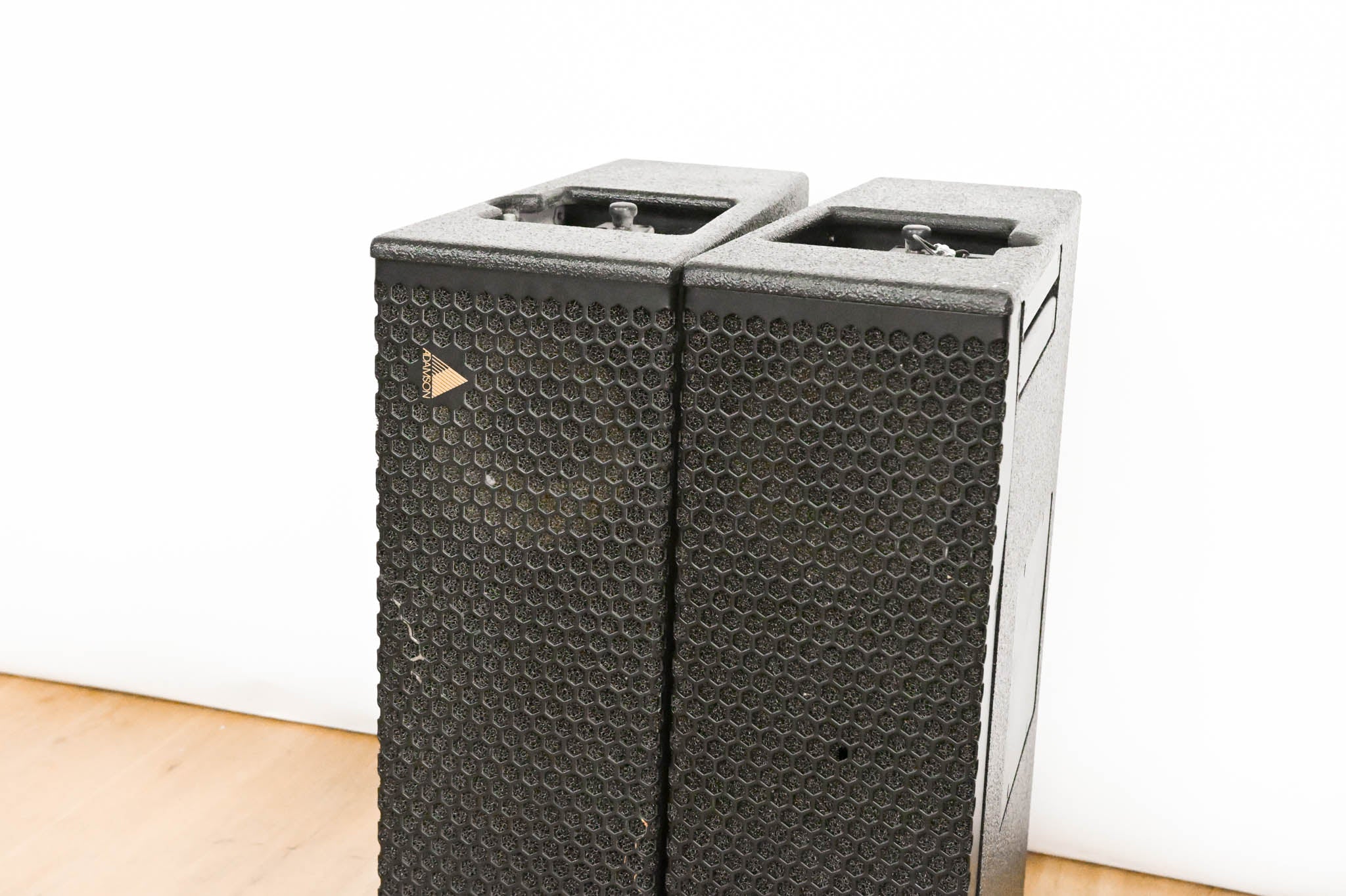 Adamson SpekTrix 3-Way Full Range Line Array Loudspeaker (PAIR)