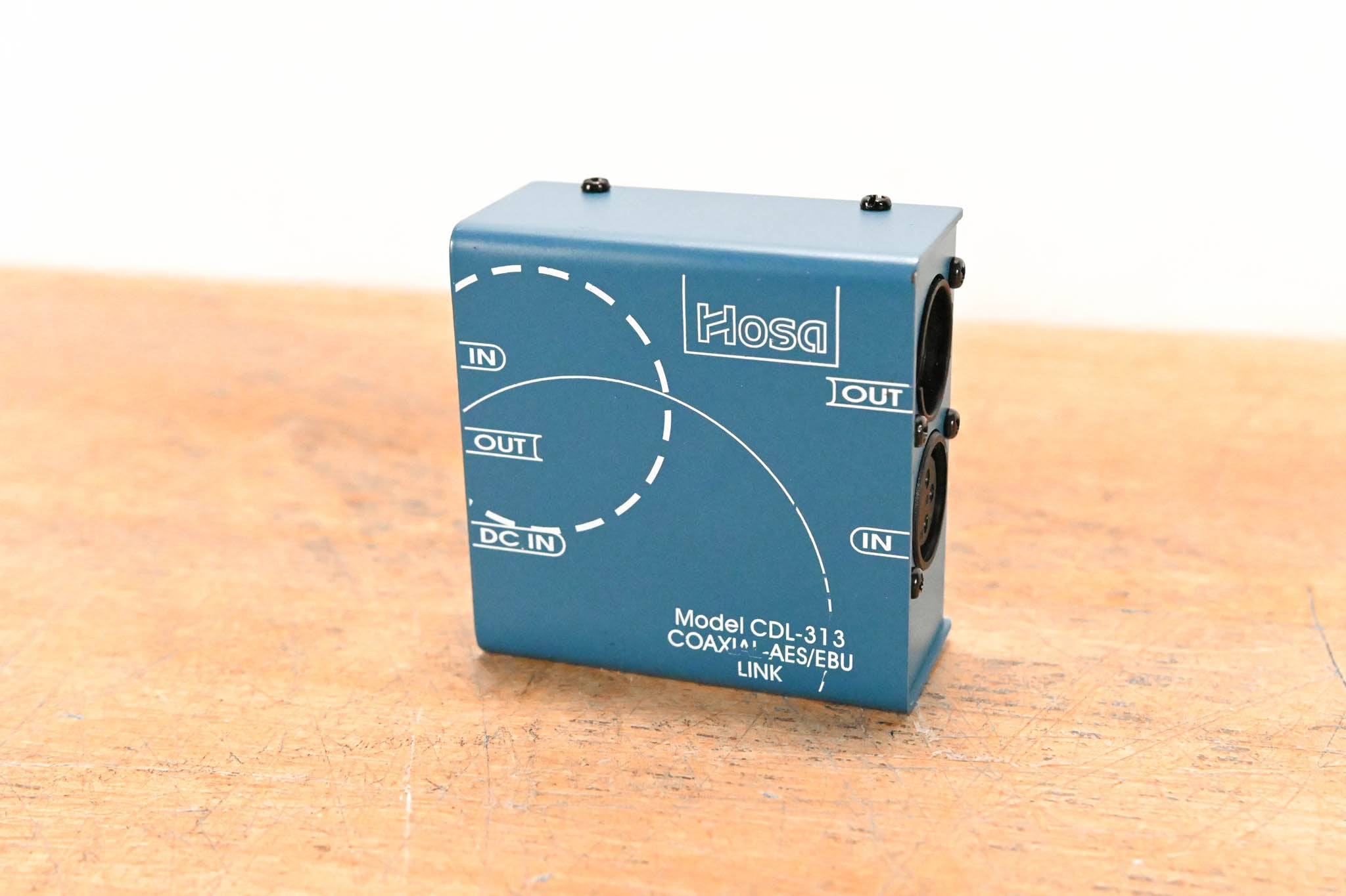 Hosa CDL-313 S/PDIF Coax to AES/EBU Digital Audio Interface (NO PSU)
