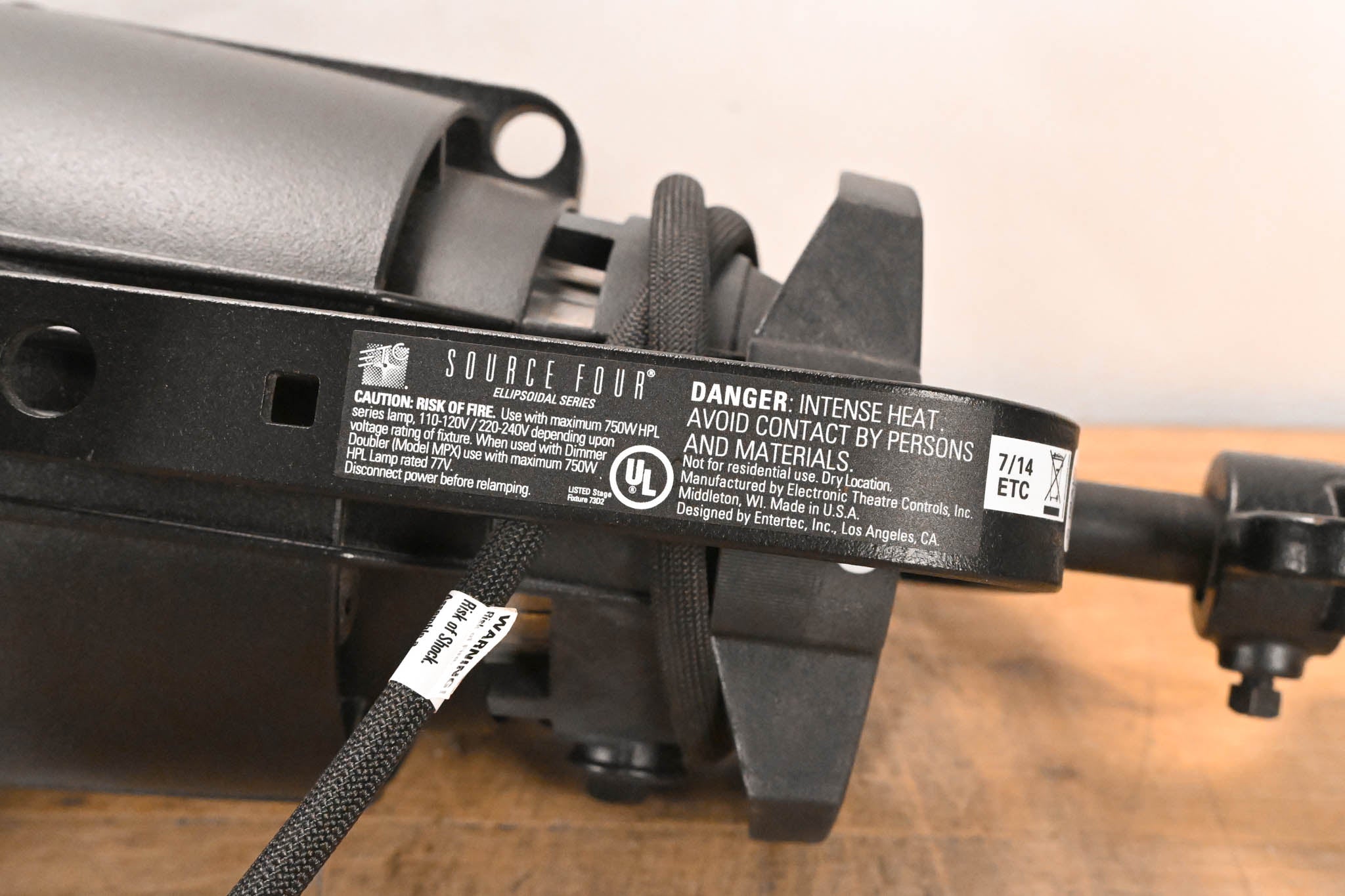 ETC Source Four Zoom 25-50 Degree 750 Ellipsoidal Light