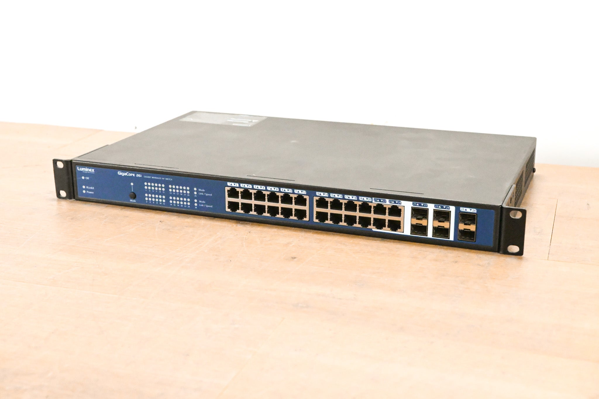 Luminex Gigacore 26i with PoE Gigabit Ethernet Switch
