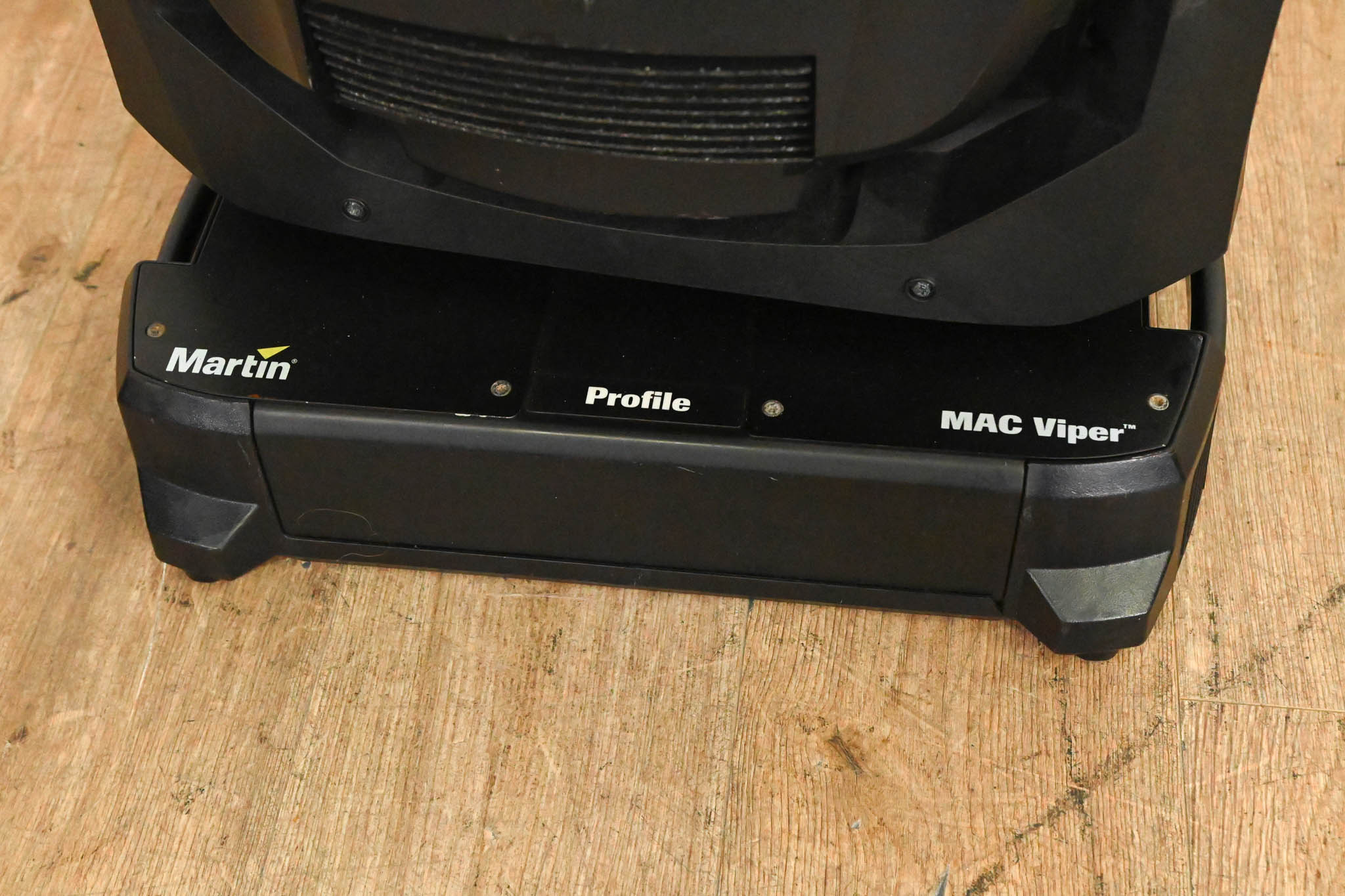 Martin MAC Viper Profile High Output Discharge-Based Moving Light