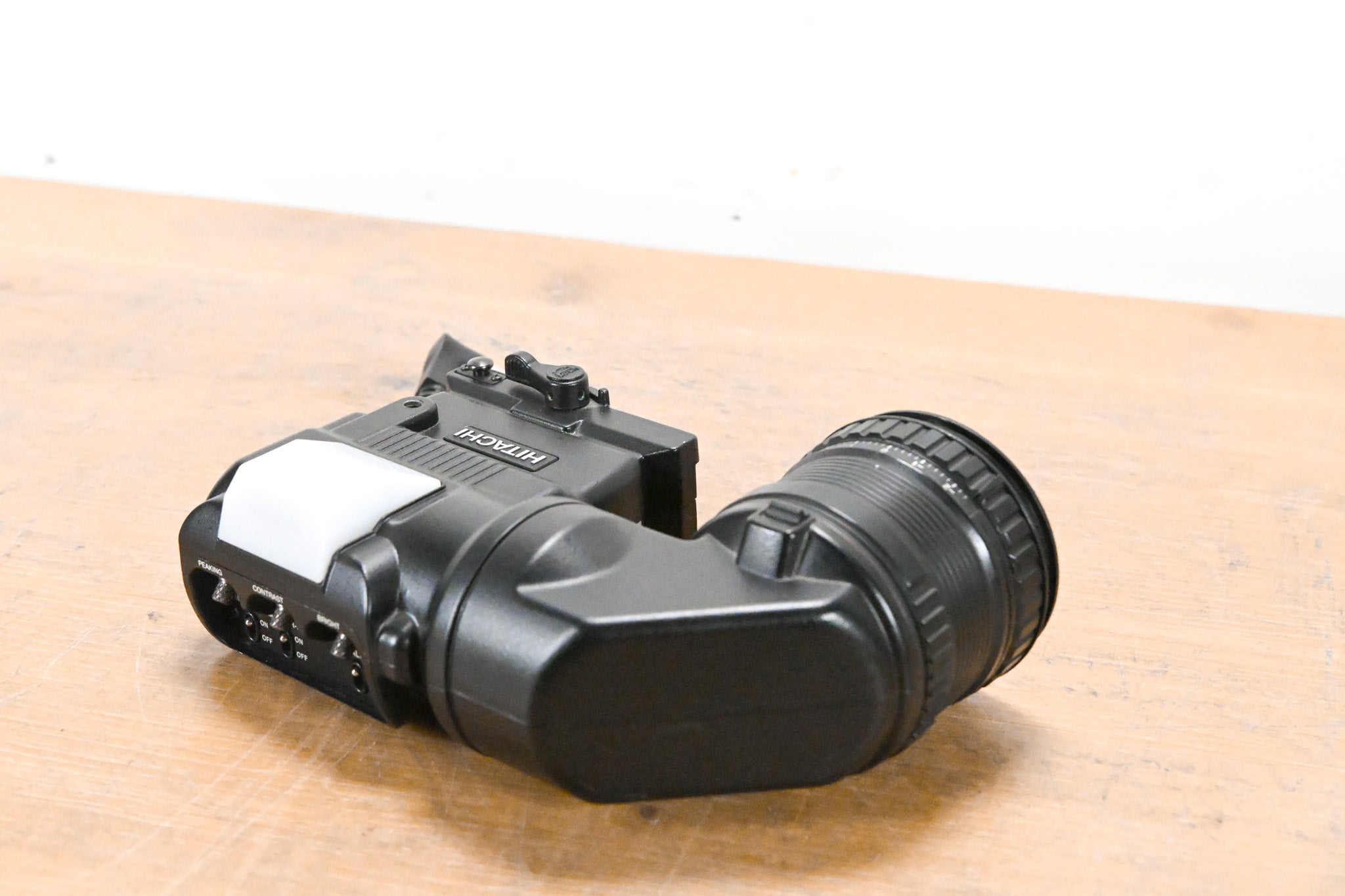 Hitachi VF-402 2″ B&W CRT ENG Viewfinder