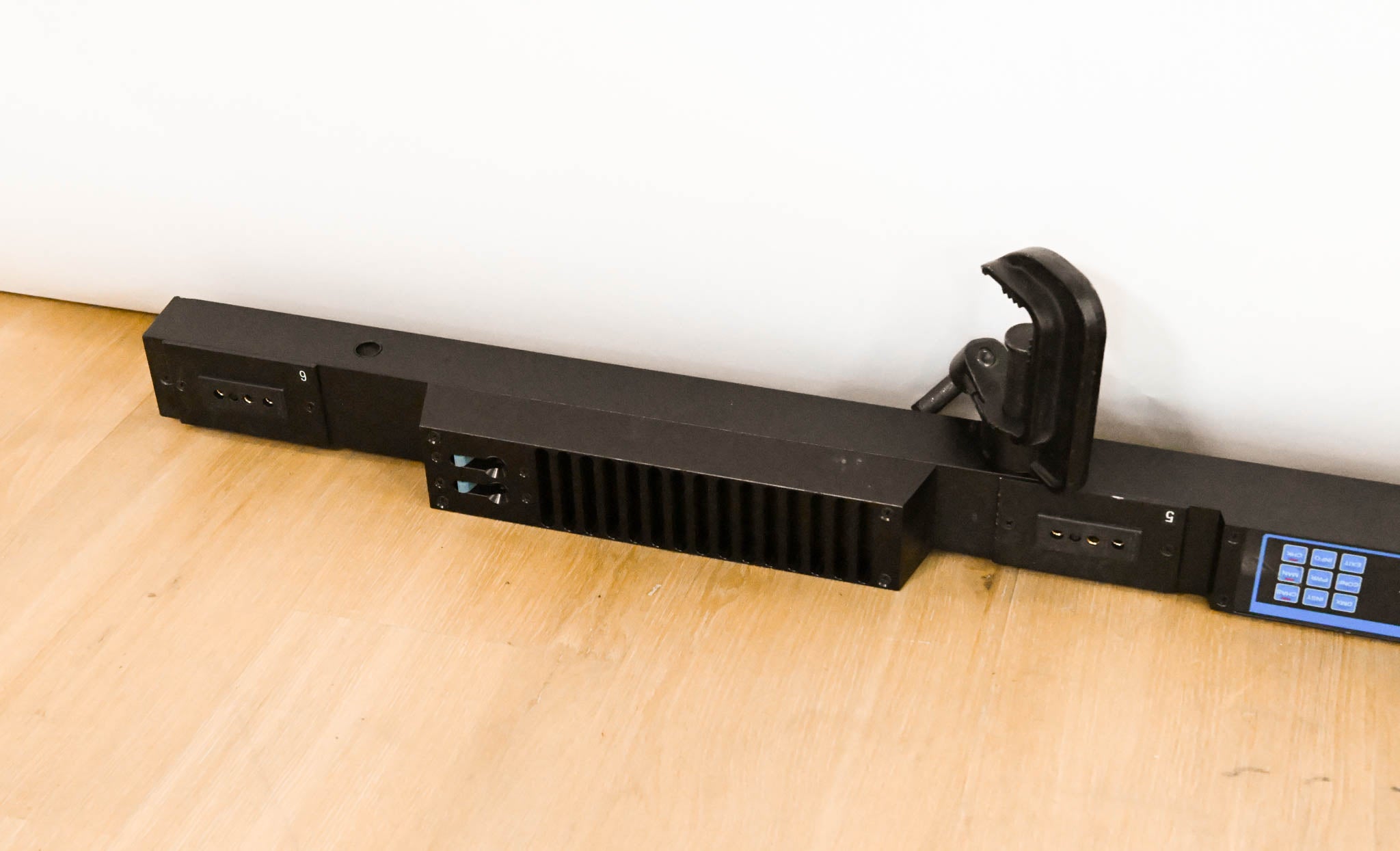 ETC SB6-10M 6 x 10A (1200W) SmartBar with Stage Pin Connectors